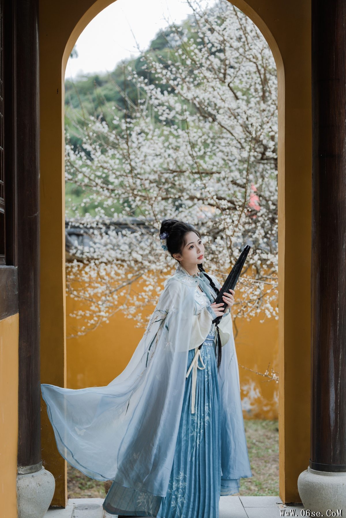 图片[23]-YiTuYu艺图语 Vol.3803 Qian Mo Hong Chen[29P]-六色网