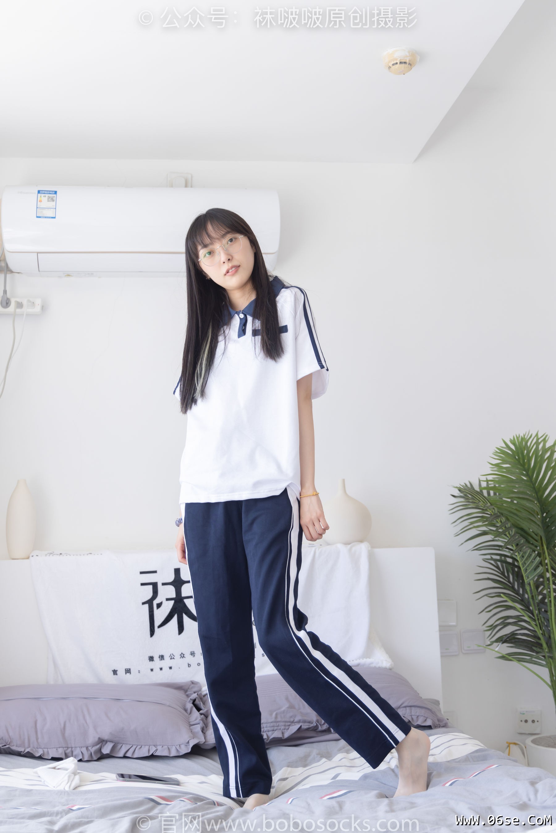 图片[123]-BoBoSocks袜啵啵 No.207 稚予 -aj板鞋、白棉袜、油亮白丝、校服裤里丝[140P]-六色网
