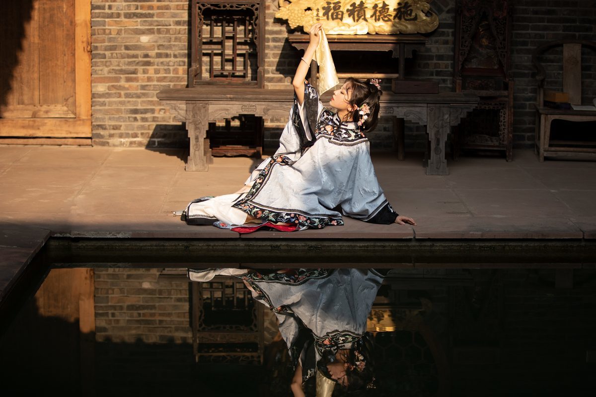 图片[27]-YiTuYu艺图语 Vol.4164 Yi Fang Yi Ren Yi[29P]-六色网