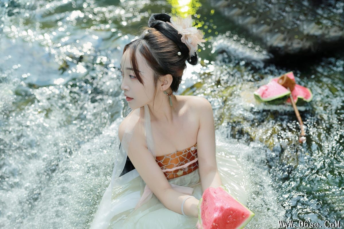 图片[34]-YiTuYu艺图语 Vol.5233 Yu Yan[38P]-六色网