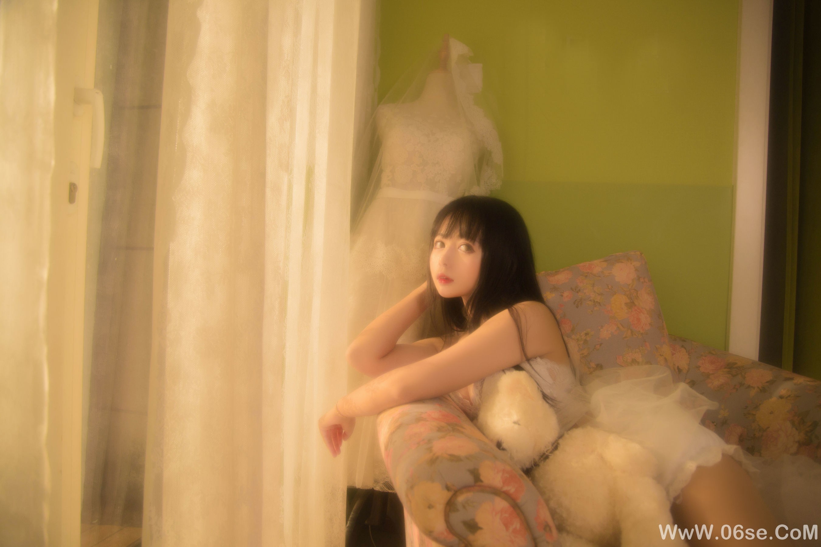 图片[23]-大眼萌妹黑猫猫OvO 少女写真[26P]-六色网