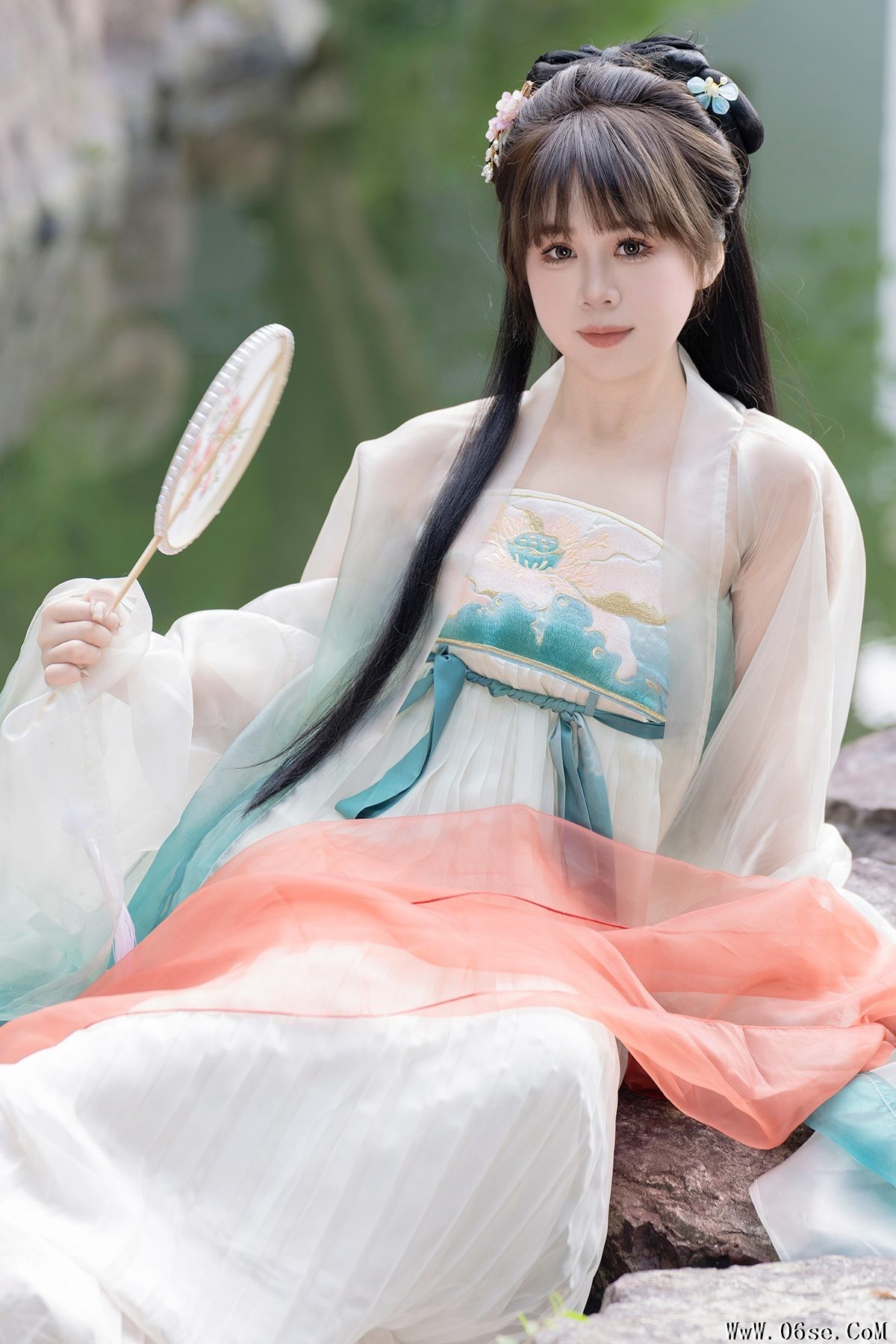 YiTuYu艺图语 Vol.6138 Pao Fu Xiao Fang[23P]-六色网