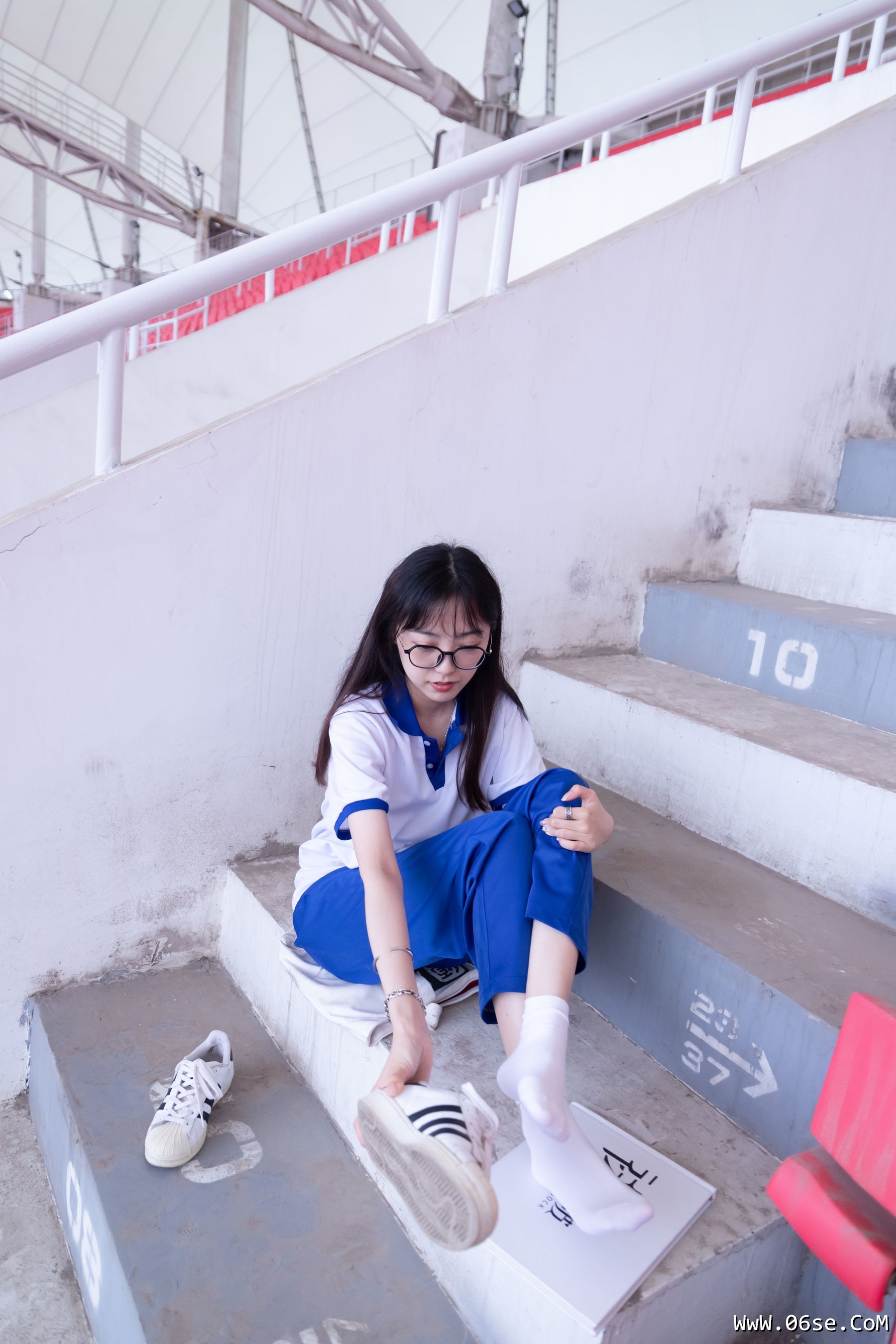 图片[62]-BoBoSocks袜啵啵 No.002 稚予-校服、贝壳头、白棉袜、裸足[139P]-六色网