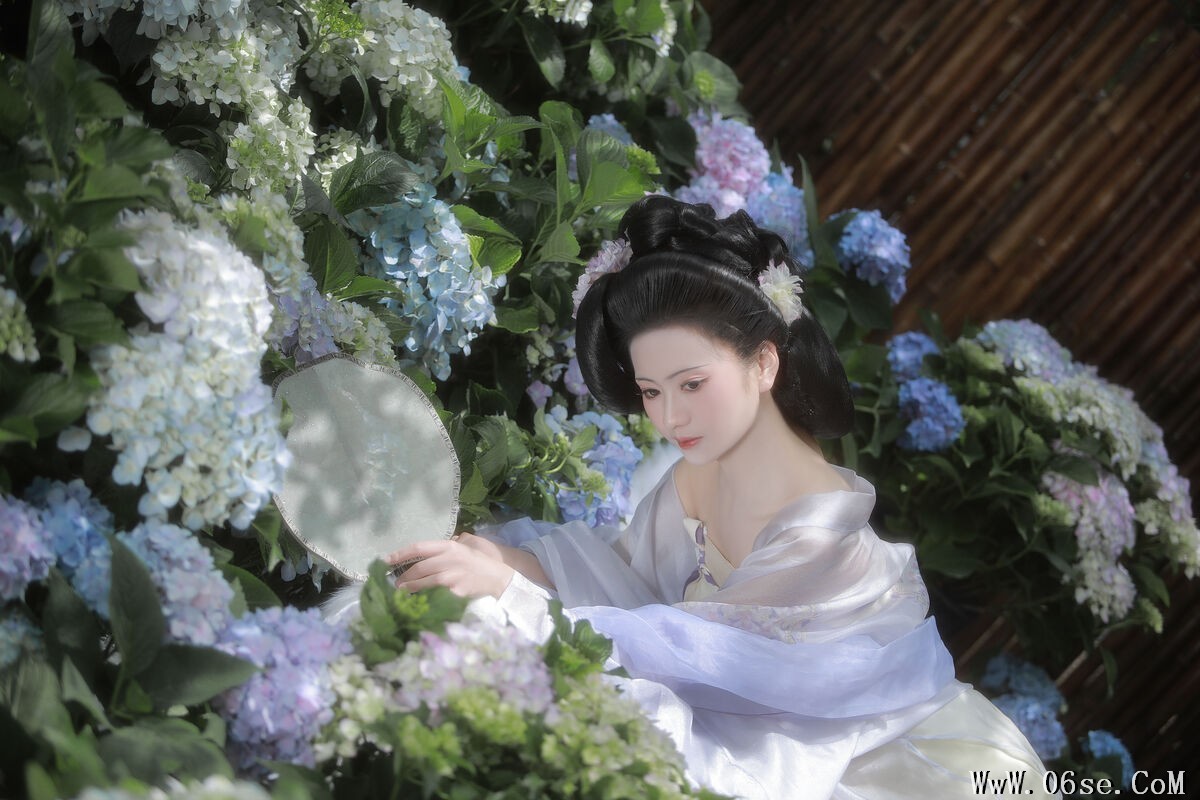 图片[4]-YiTuYu艺图语 Vol.7079 Yu Jin[22P]-六色网