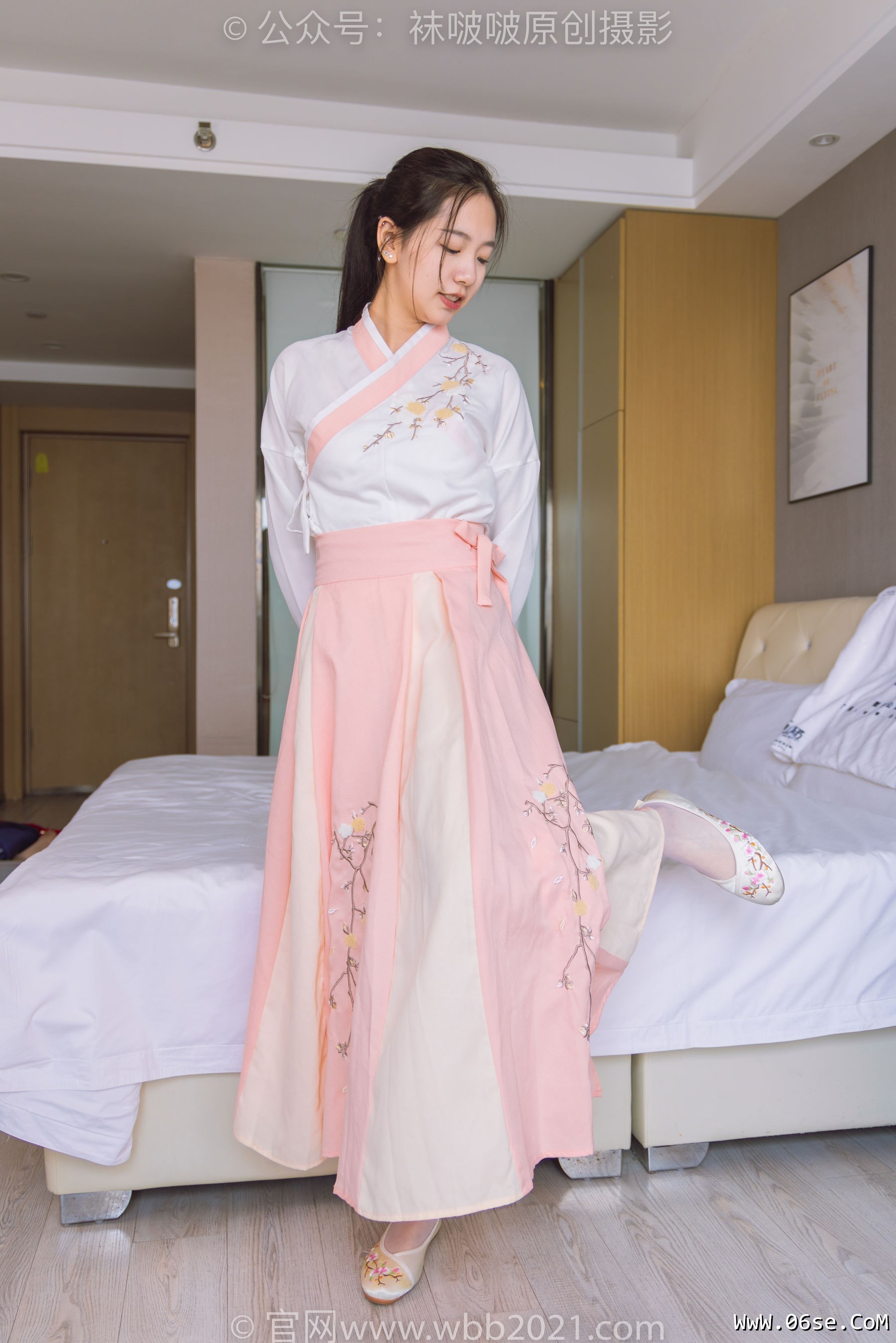 图片[119]-BoBoSocks袜啵啵 No.311 小甜豆 -布鞋、白丝、裸足、古装[140P]-六色网