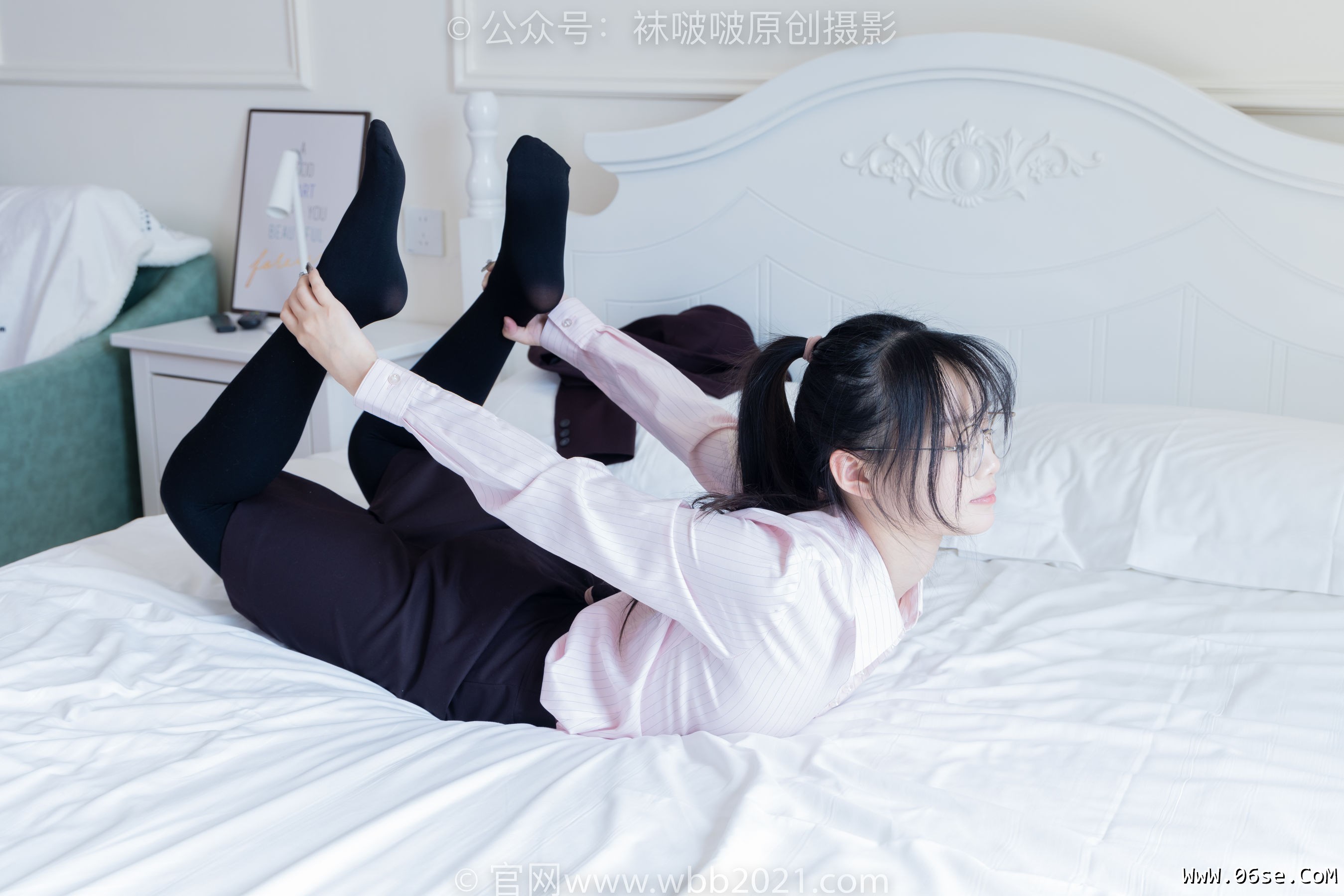 图片[85]-BoBoSocks袜啵啵 No.362 甜甜圈 -两双皮鞋、厚肉丝、厚黑丝、ol制服[230P]-六色网