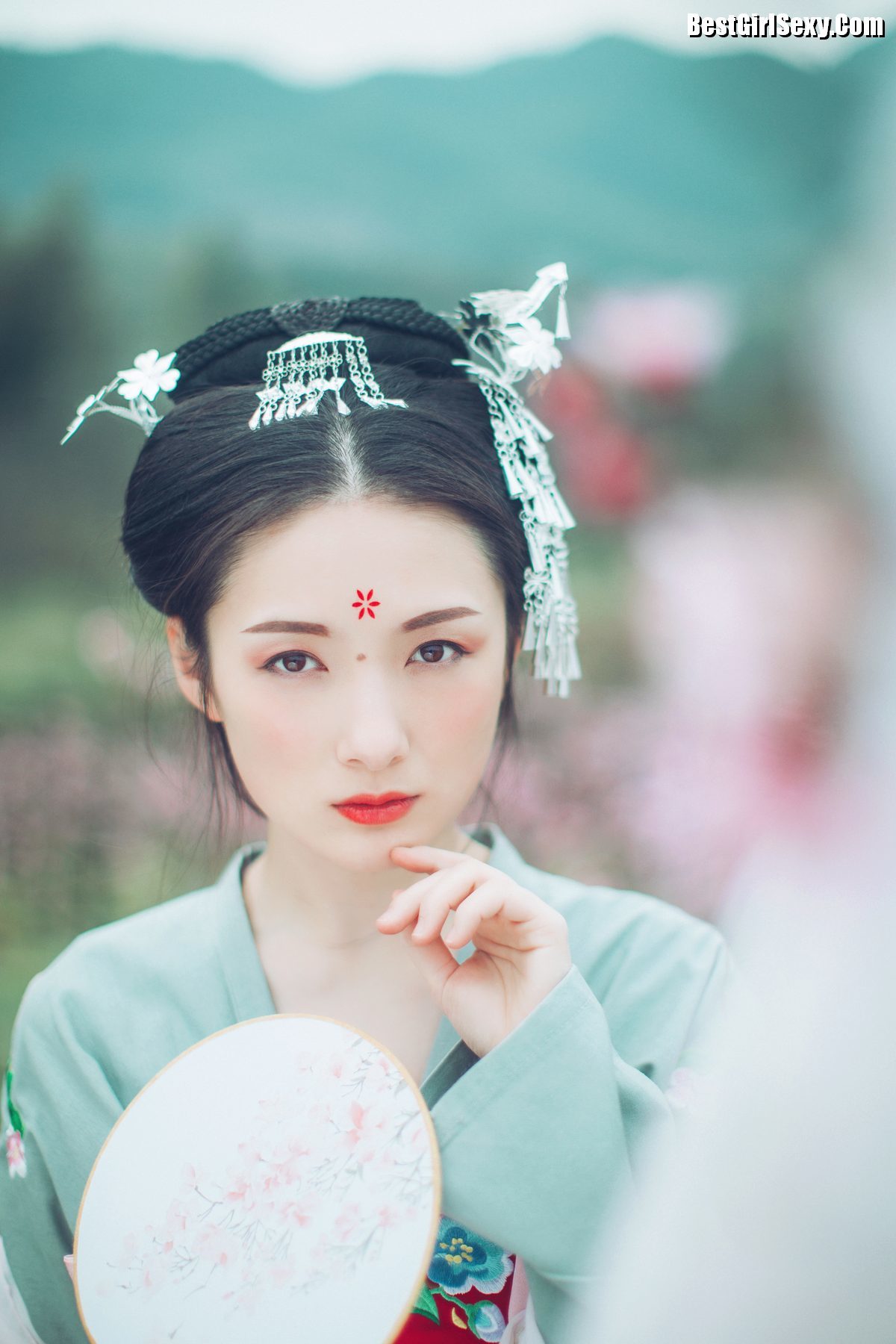 图片[6]-YiTuYu艺图语 Vol.4056 Fan Fan[32P]-六色网
