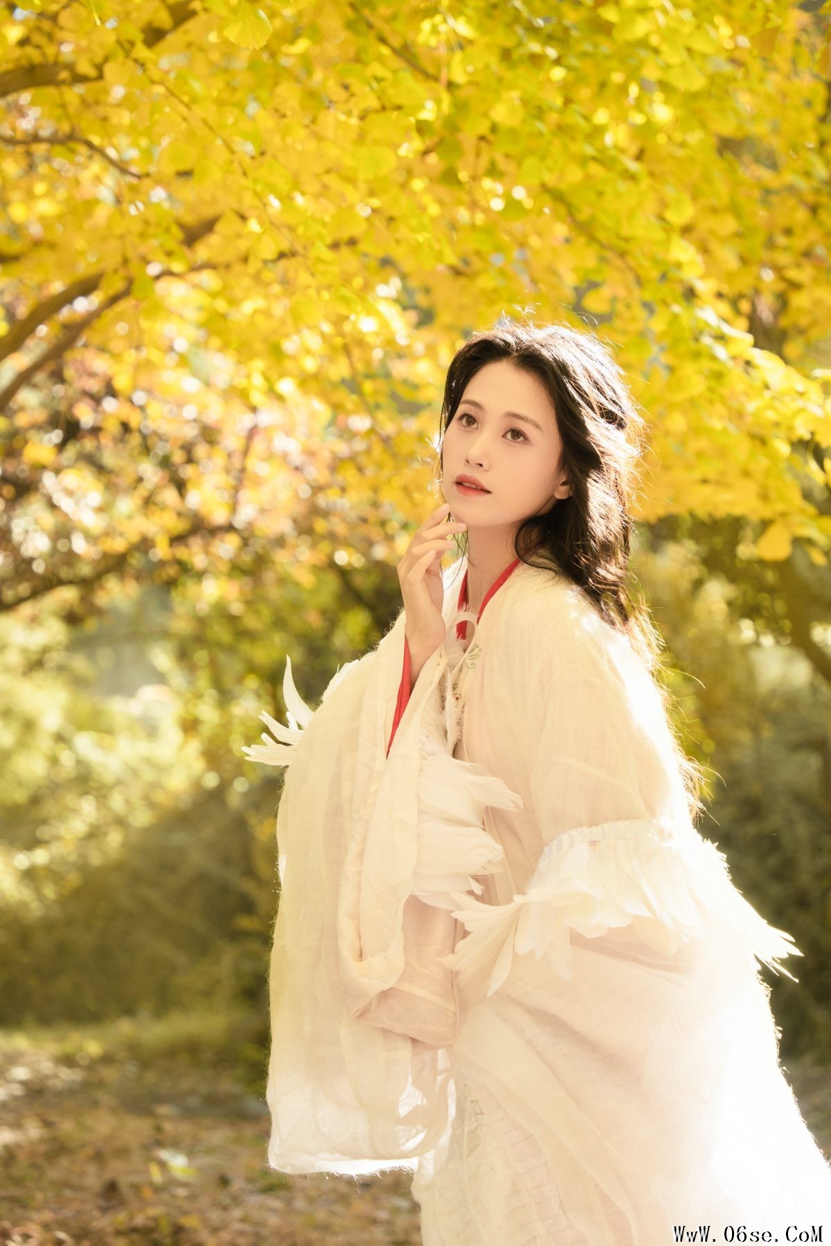 图片[21]-YiTuYu艺图语 Vol.3106 Qing Shuang E[27P]-六色网