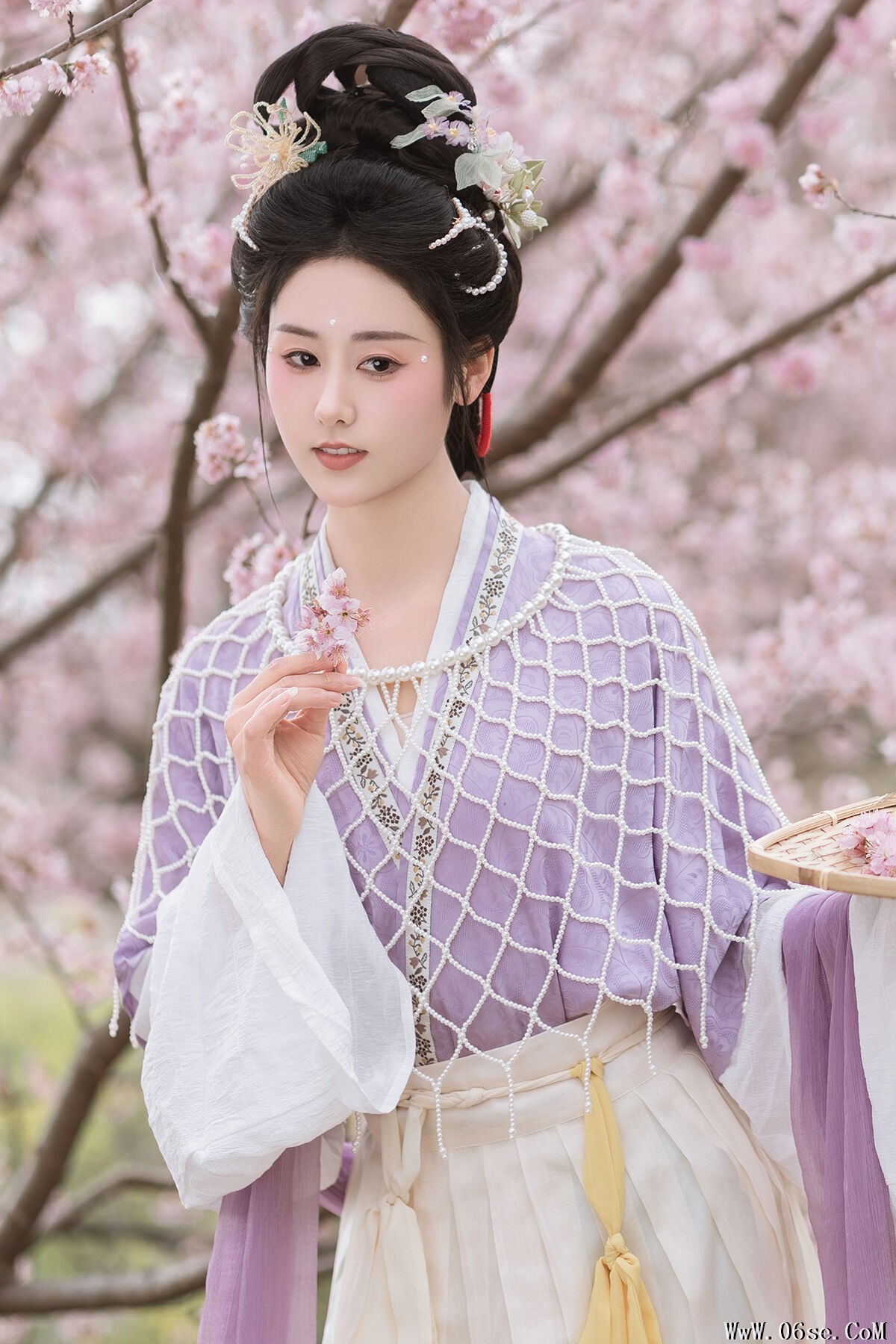 YiTuYu艺图语 Vol.6800 Ren Jian Yue-su Chen[31P]-六色网