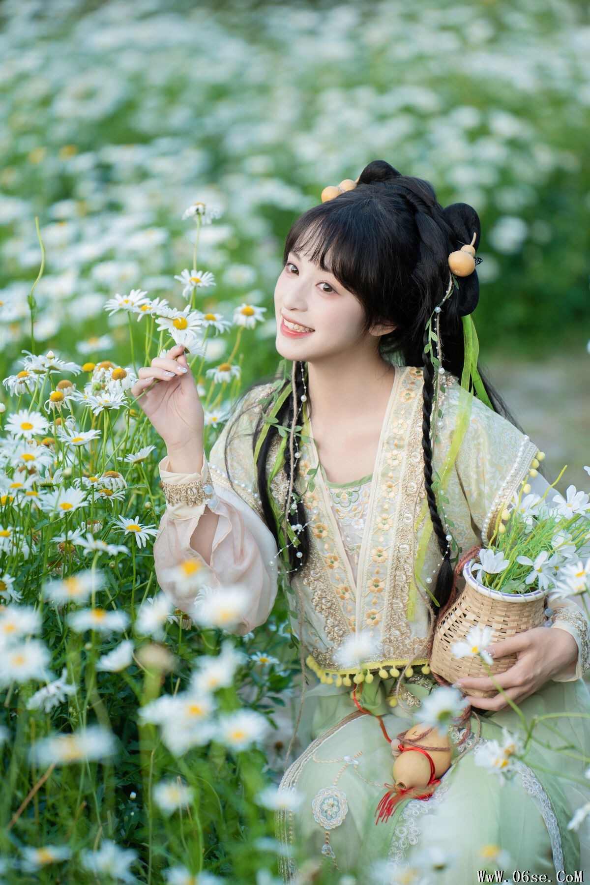 图片[12]-YiTuYu艺图语 Vol.7299 Xia Yu Xiao Nian[25P]-六色网