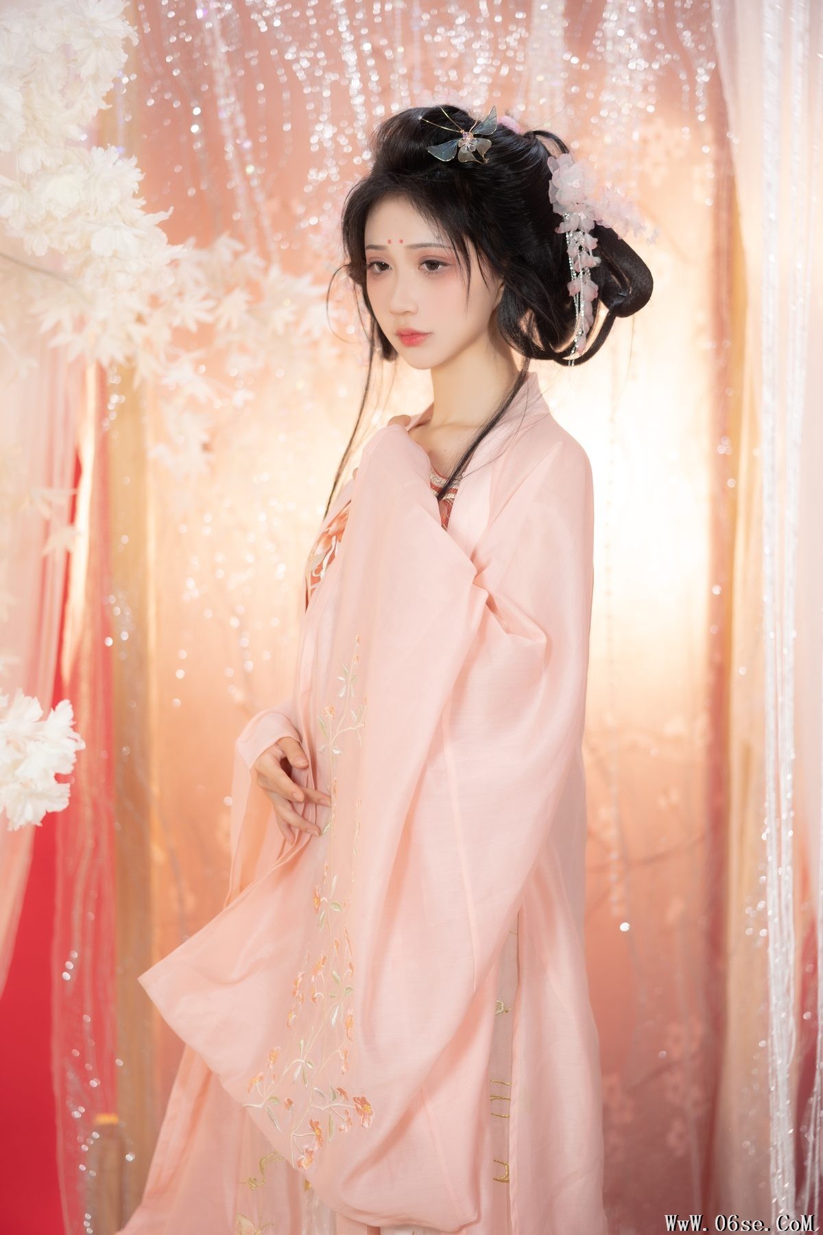 图片[5]-YiTuYu艺图语 Vol.3705 Qi Luo Sheng De Xiao Su Su[25P]-六色网