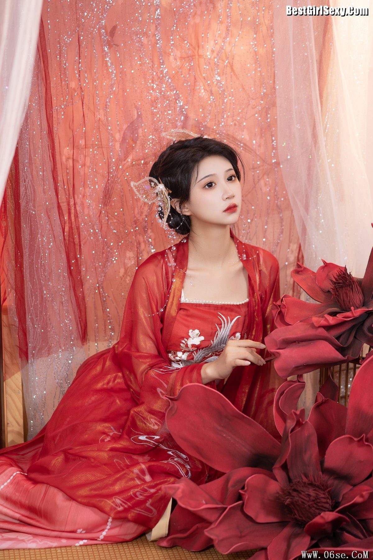 图片[23]-YiTuYu艺图语 Vol.4129 Qi Luo Sheng De Xiao Su Su[25P]-六色网