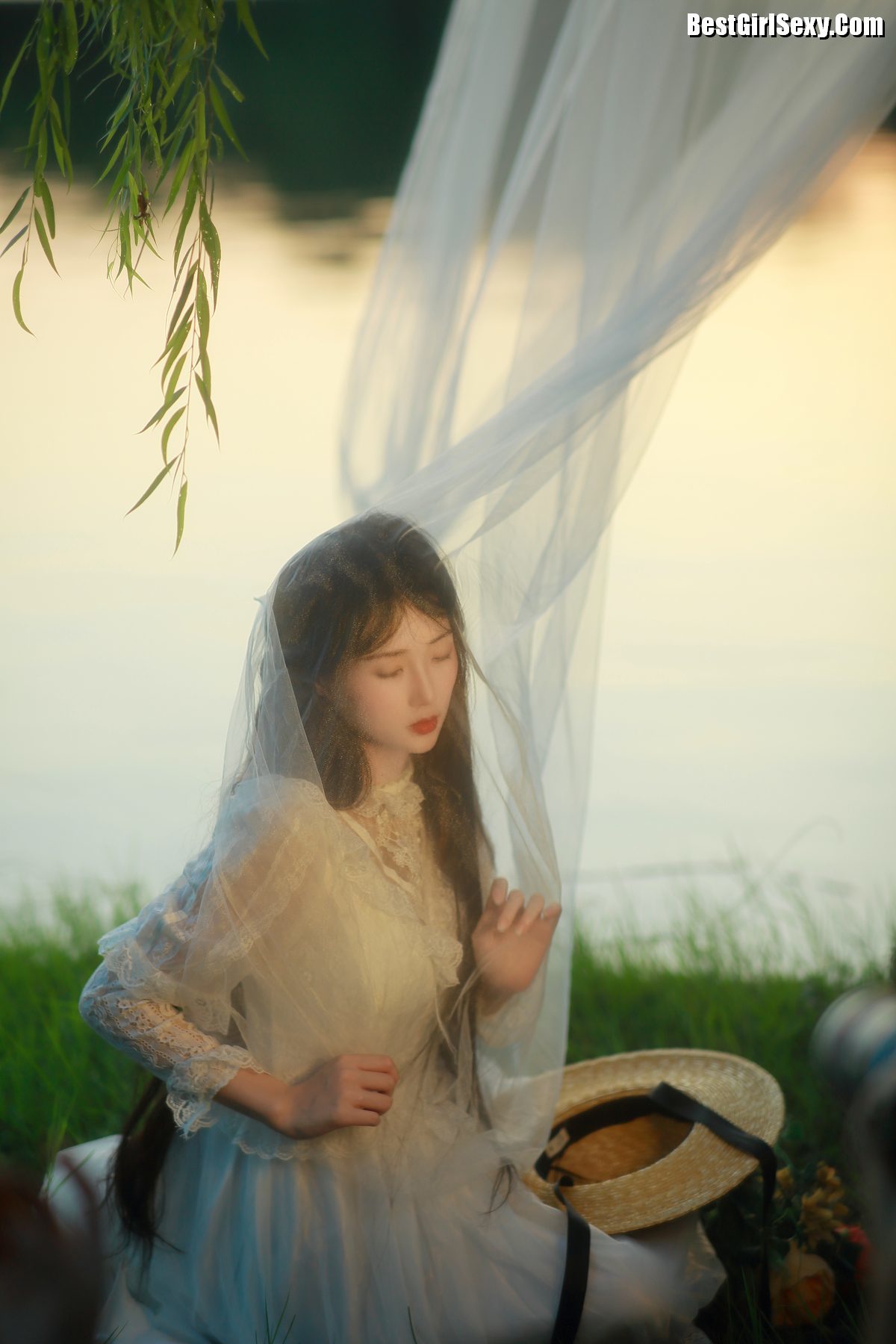 图片[27]-YiTuYu艺图语 Vol.4053 Liu Liu Yang Liu Liu[40P]-六色网