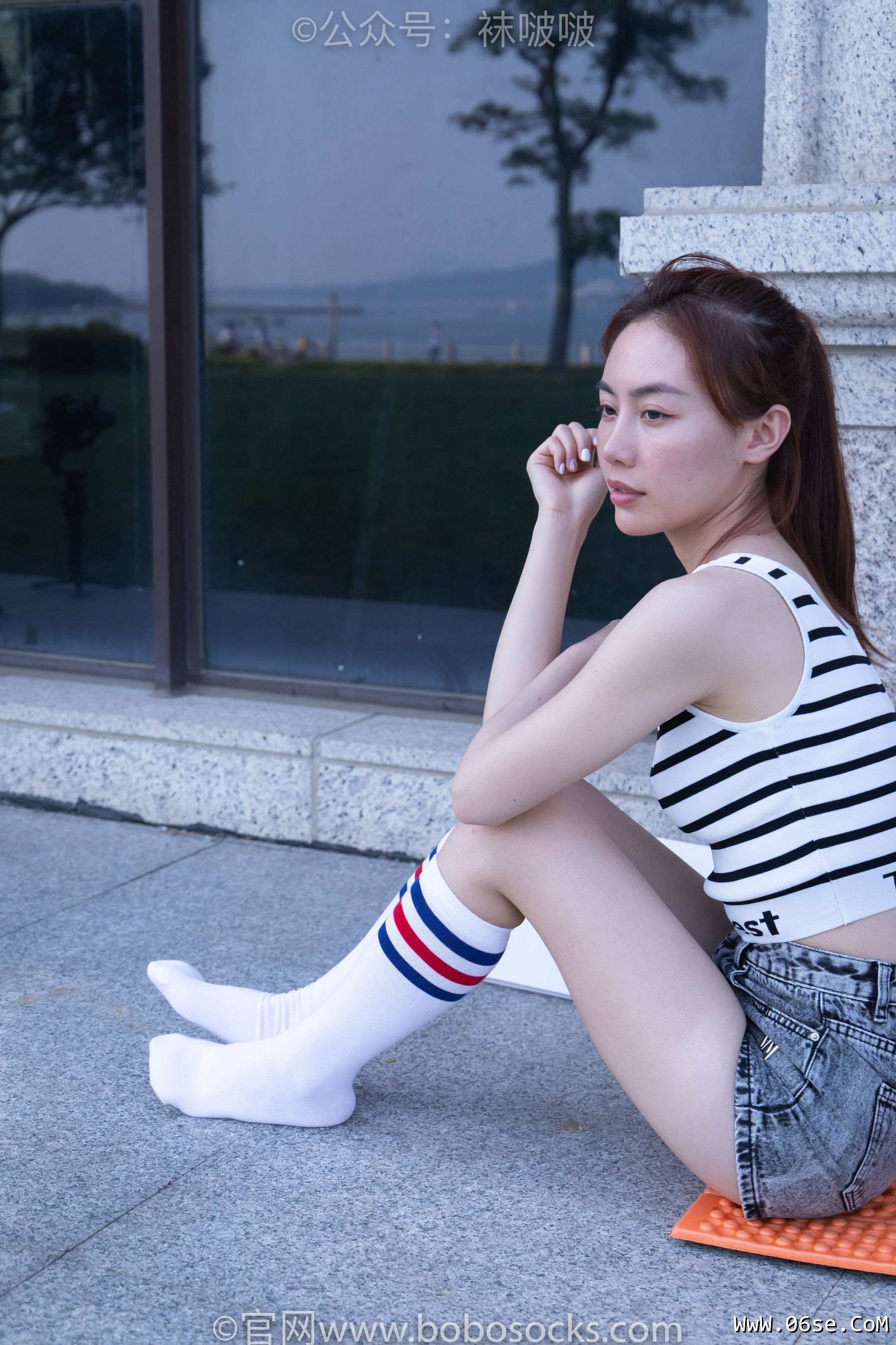 图片[123]-BoBoSocks袜啵啵 No.006 小米-运动鞋、白色小腿袜、裸足[130P]-六色网