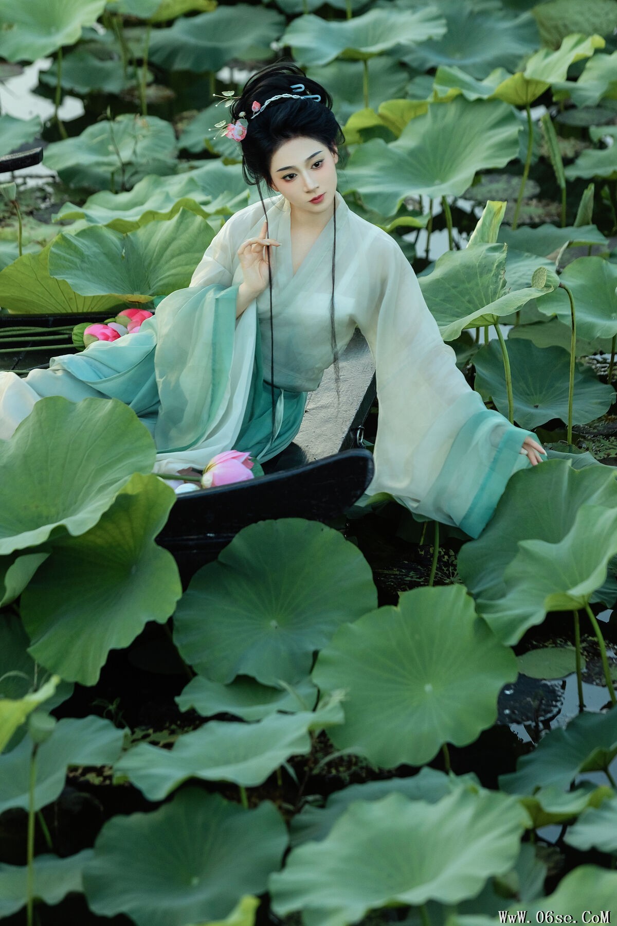 图片[22]-YiTuYu艺图语 Vol.7476 La Tu Tou[22P]-六色网