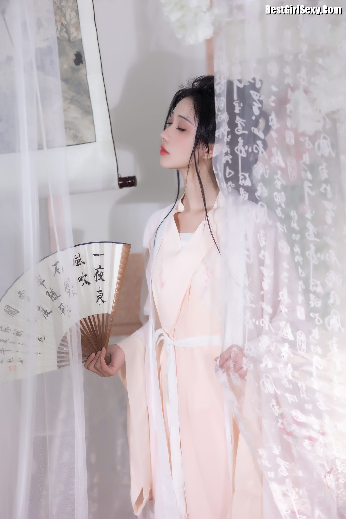 图片[26]-YiTuYu艺图语 Vol.3965 Qi Luo Sheng De Xiao Su Su[26P]-六色网