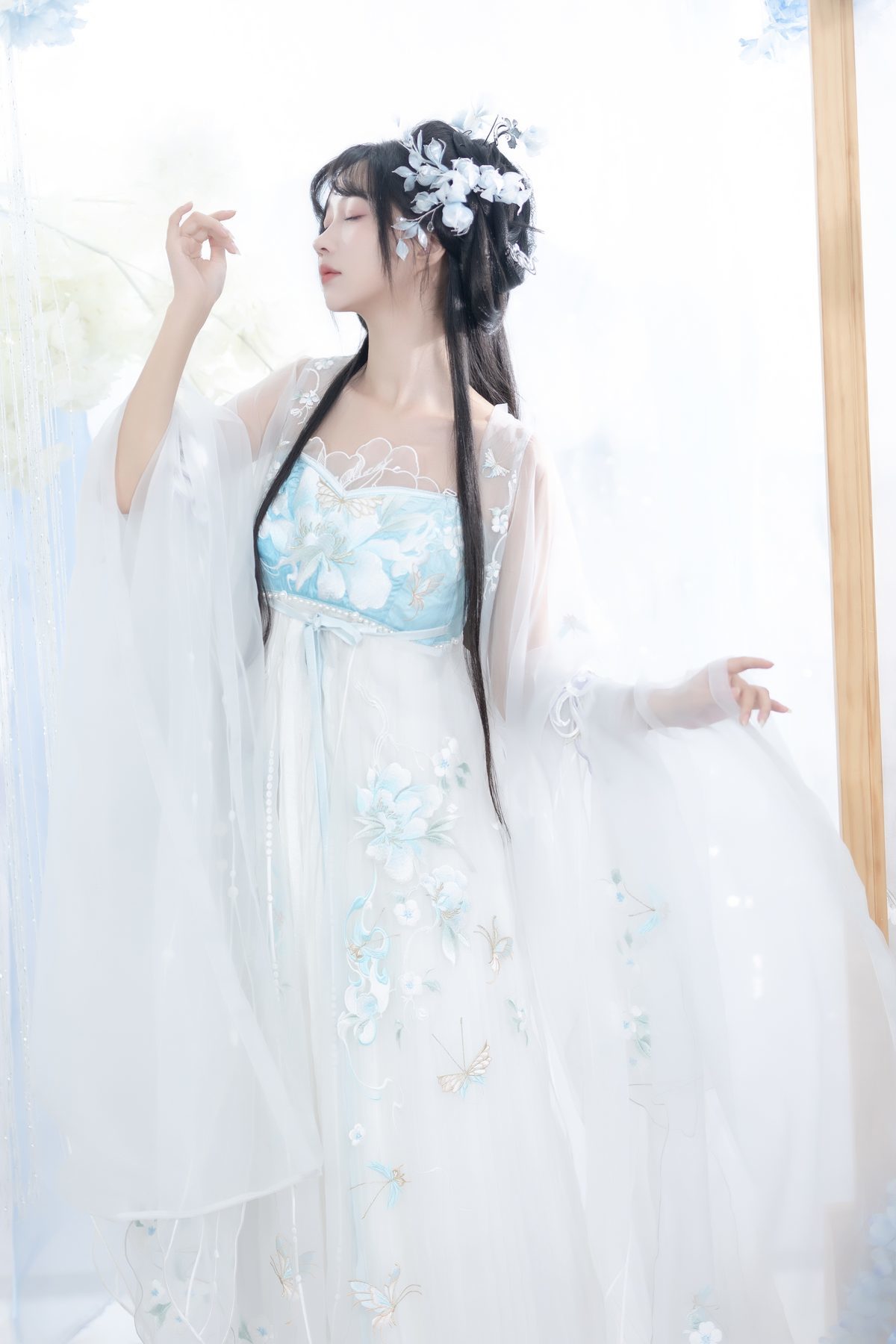 图片[11]-YiTuYu艺图语 Vol.5647 Qi Luo Sheng De Xiao Su Su[27P]-六色网