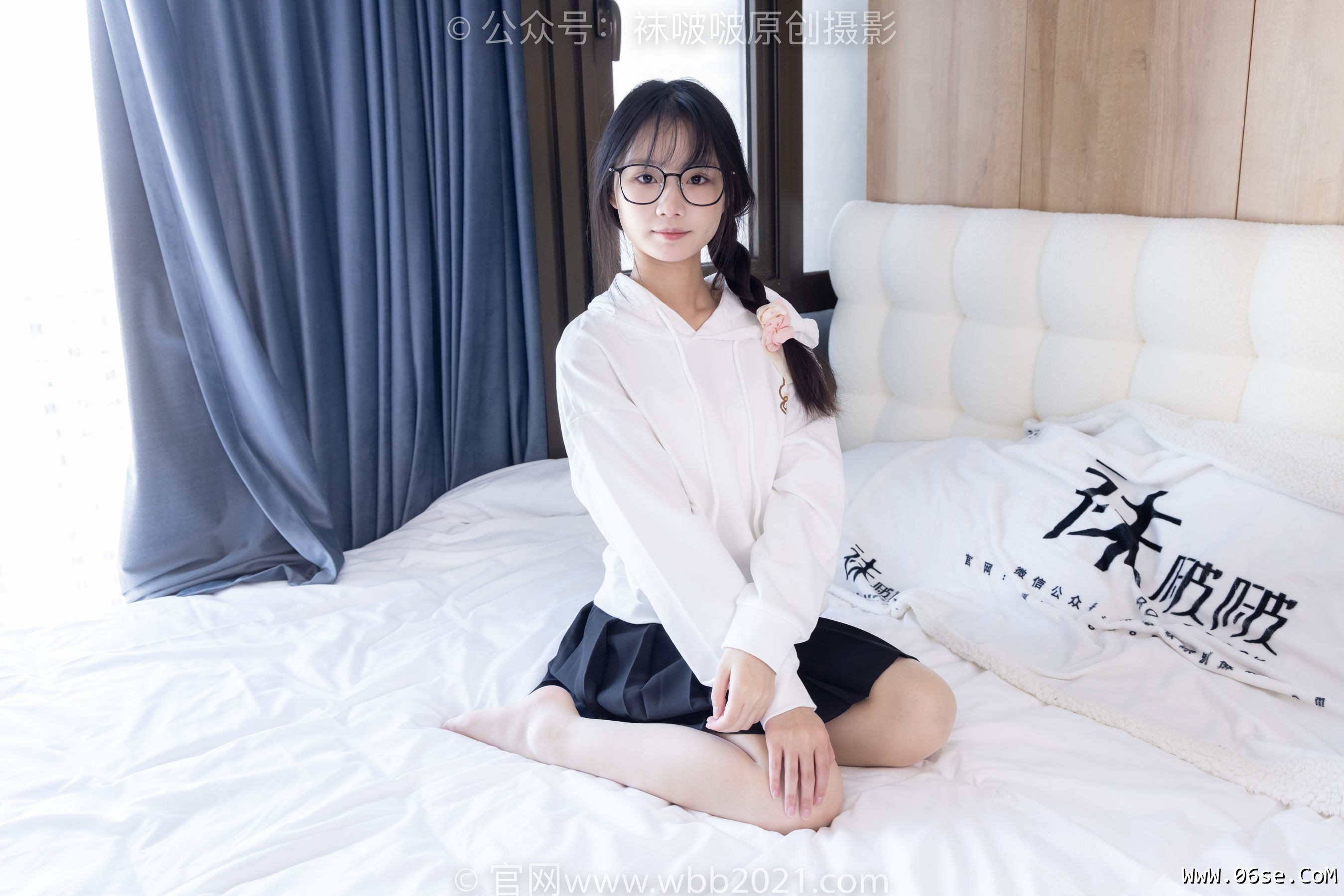 图片[58]-BoBoSocks袜啵啵 No.368 甜甜圈 -运动鞋、白棉袜、油亮肉丝[160P]-六色网