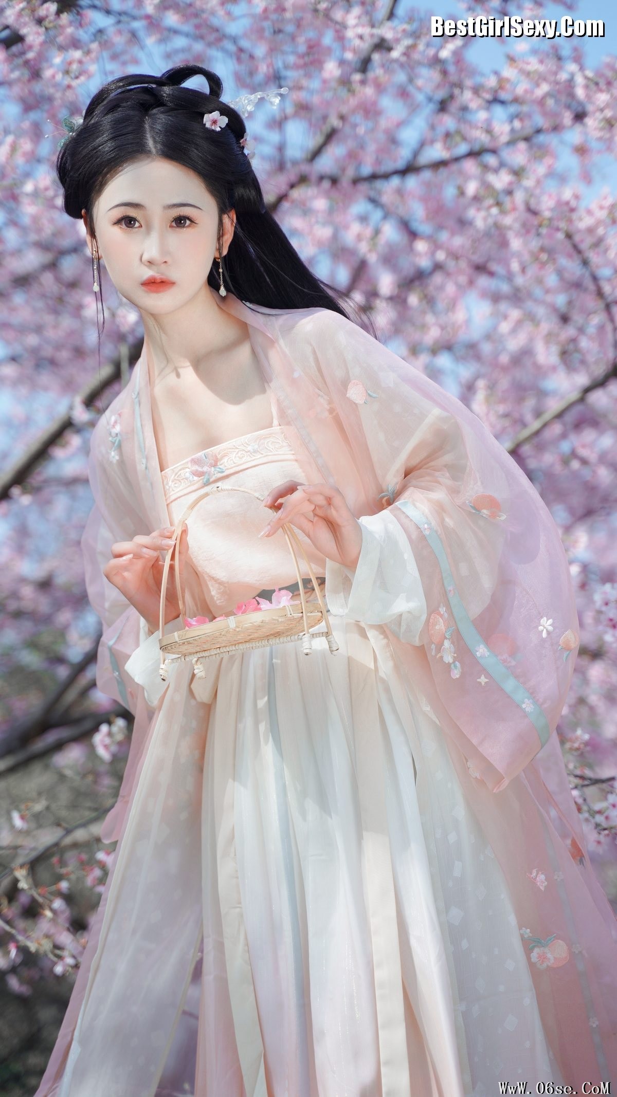 图片[17]-YiTuYu艺图语 Vol.3828 Jiao Yi Zhi Sui Sui[24P]-六色网