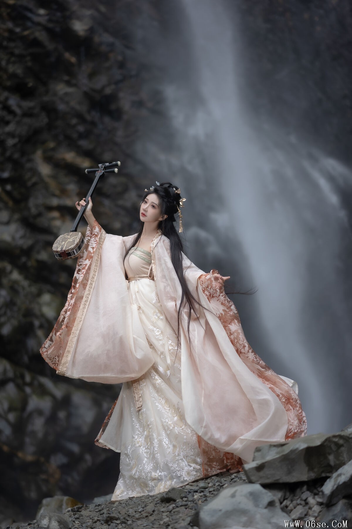 图片[12]-YiTuYu艺图语 Vol.6314 Qi Luo Sheng De Xiao Su Su[27P]-六色网