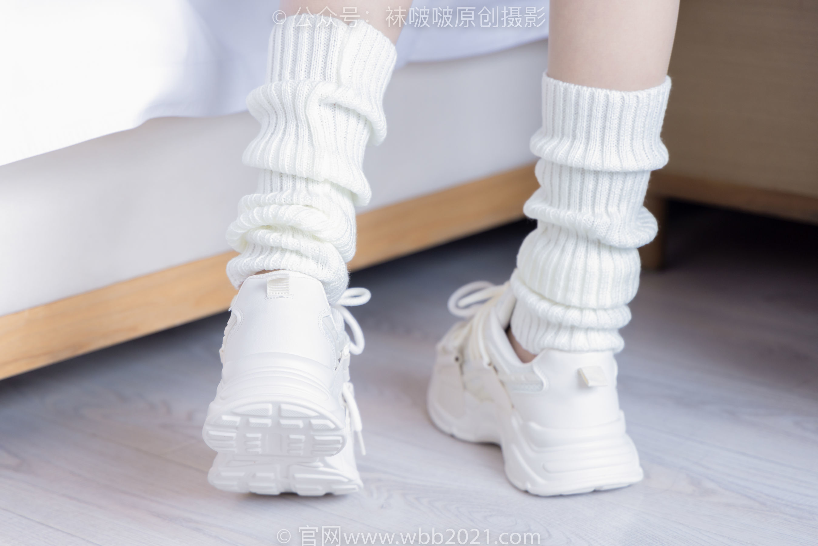 图片[128]-BoBoSocks袜啵啵 No.305 小甜豆 -运动鞋、人字拖、袜套、油亮白丝[140P]-六色网