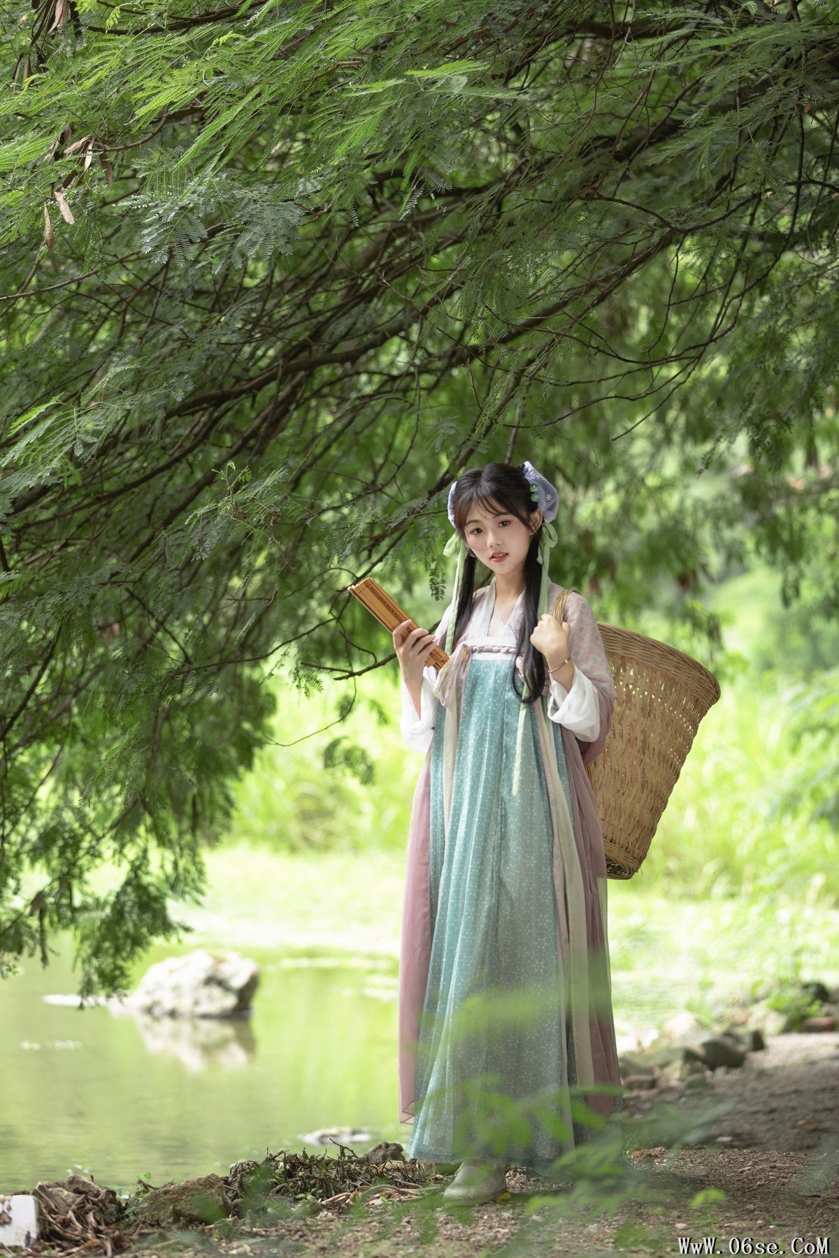 图片[48]-YiTuYu艺图语 Vol.5251 Jin Zou Ba[51P]-六色网