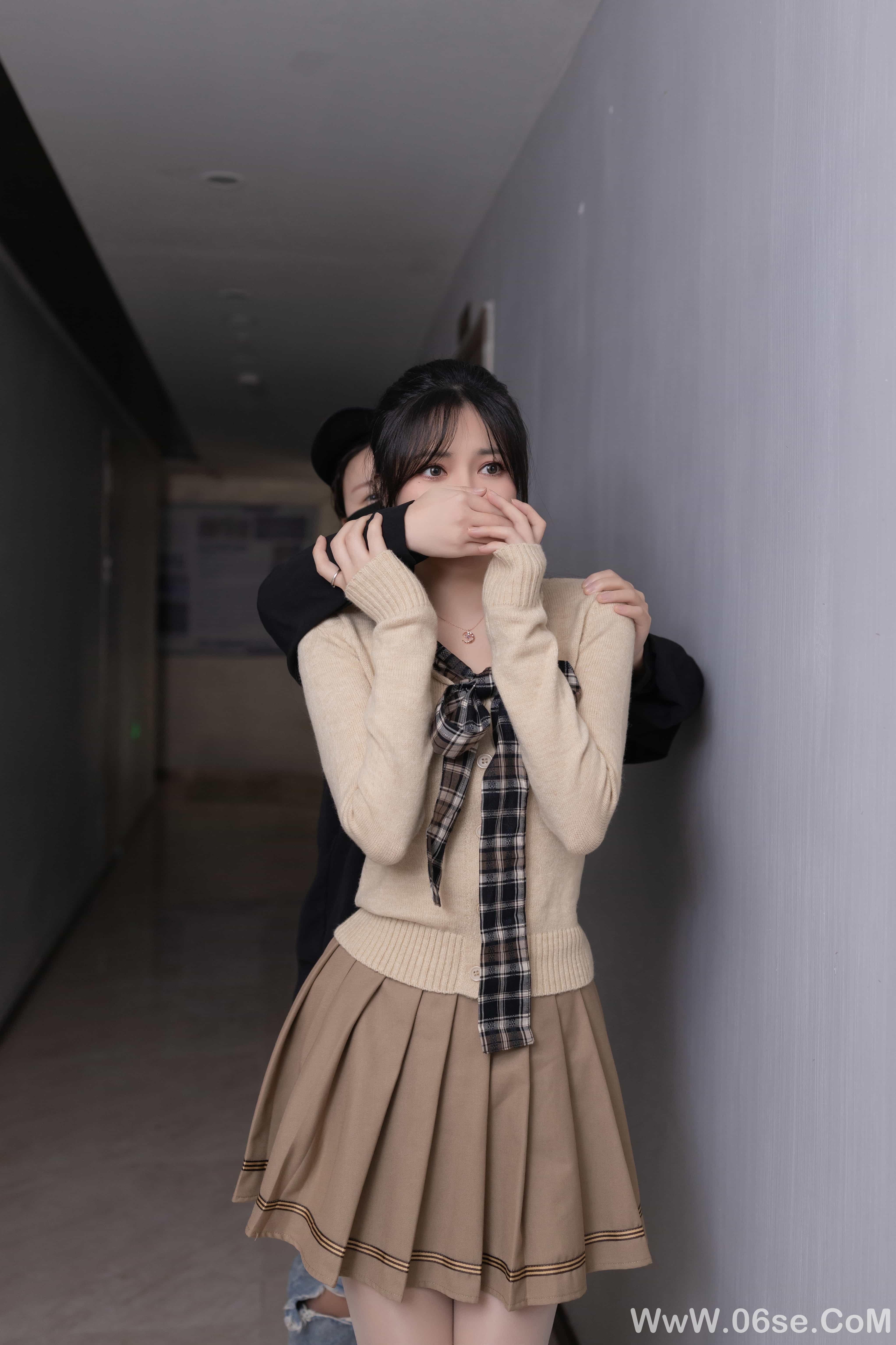 图片[43]-秀人名模鱼子酱Fish《跟踪狂》写真[120P]-六色网