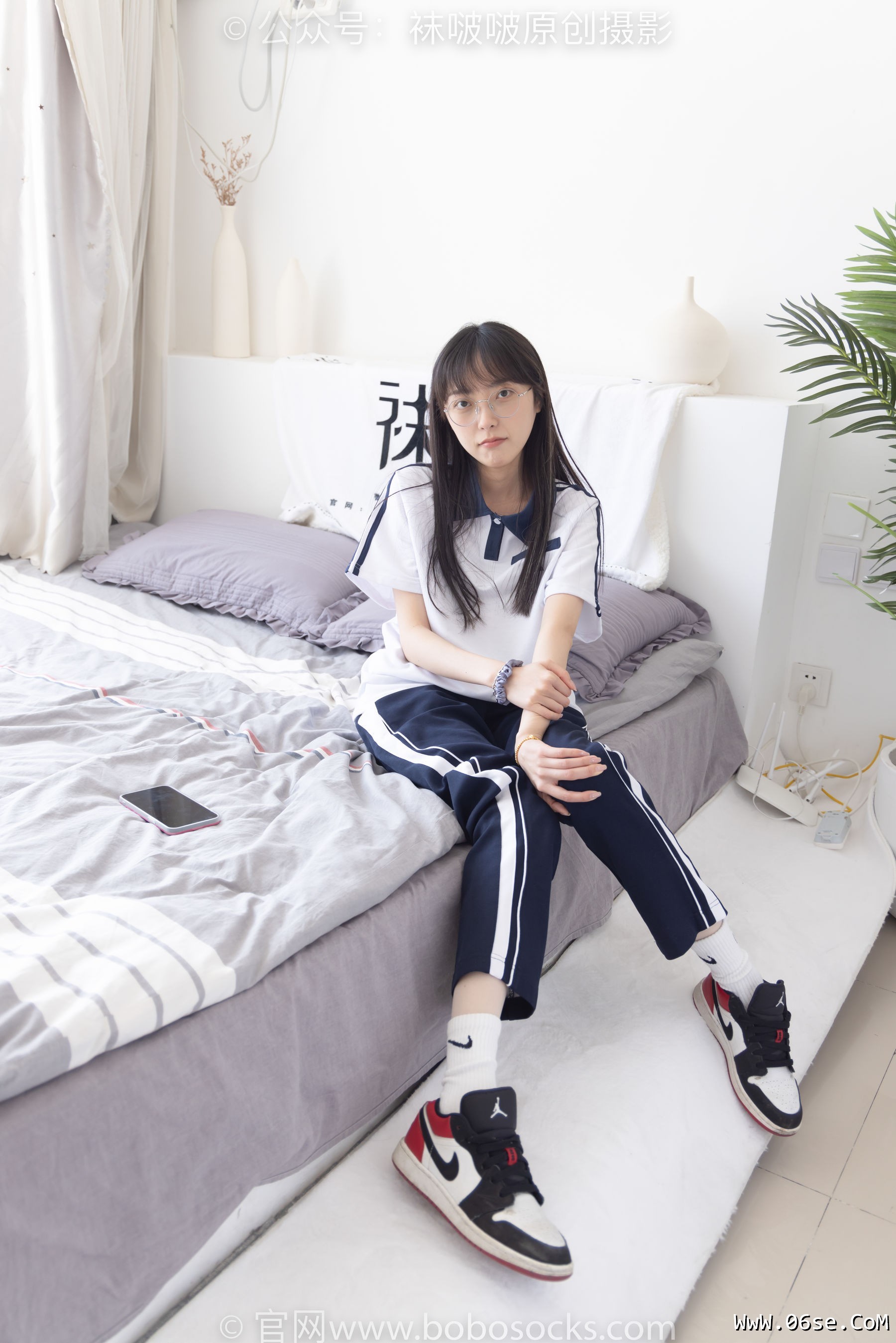图片[46]-BoBoSocks袜啵啵 No.207 稚予 -aj板鞋、白棉袜、油亮白丝、校服裤里丝[140P]-六色网