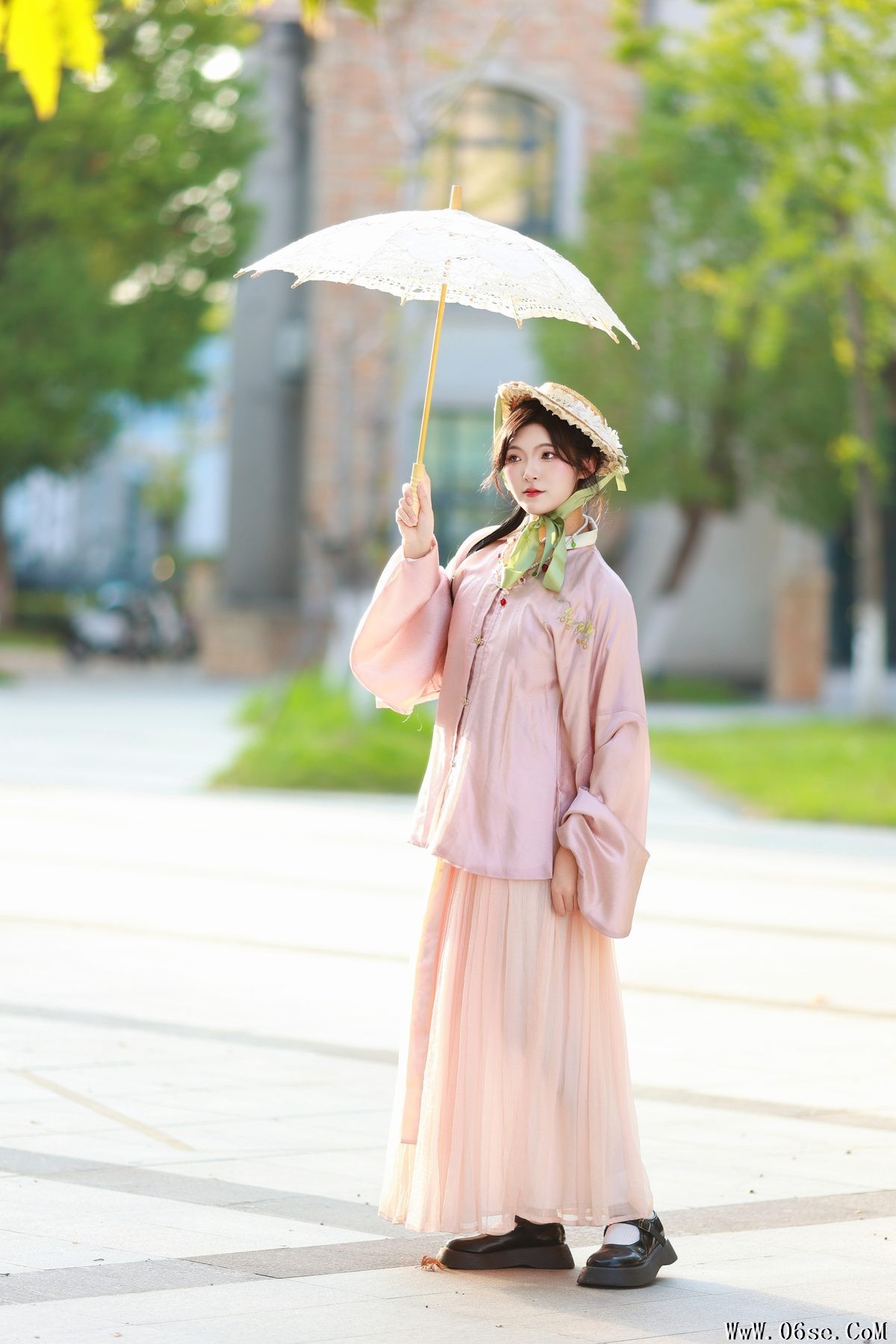 图片[17]-YiTuYu艺图语 Vol.5560 KaiLin Jiang[47P]-六色网