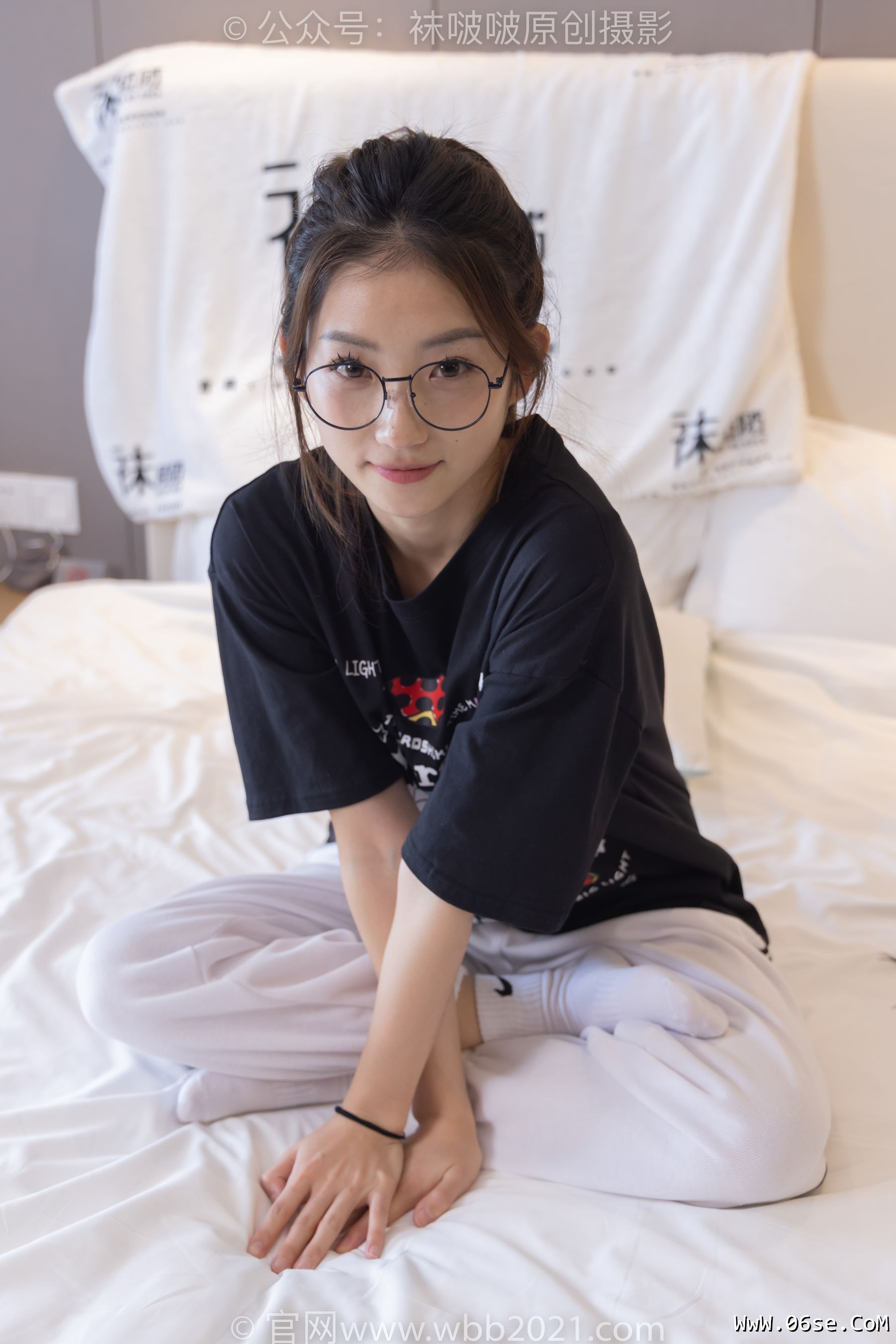 图片[18]-BoBoSocks袜啵啵 No.382 小沫 -板鞋、白棉袜[143P]-六色网