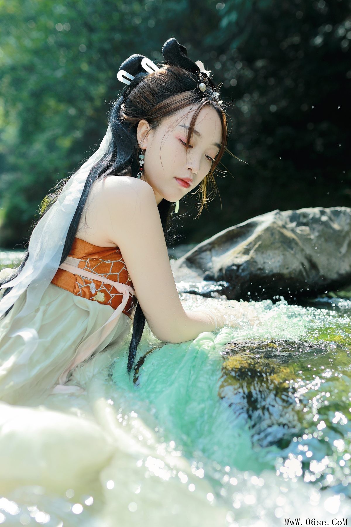 图片[26]-YiTuYu艺图语 Vol.5233 Yu Yan[38P]-六色网