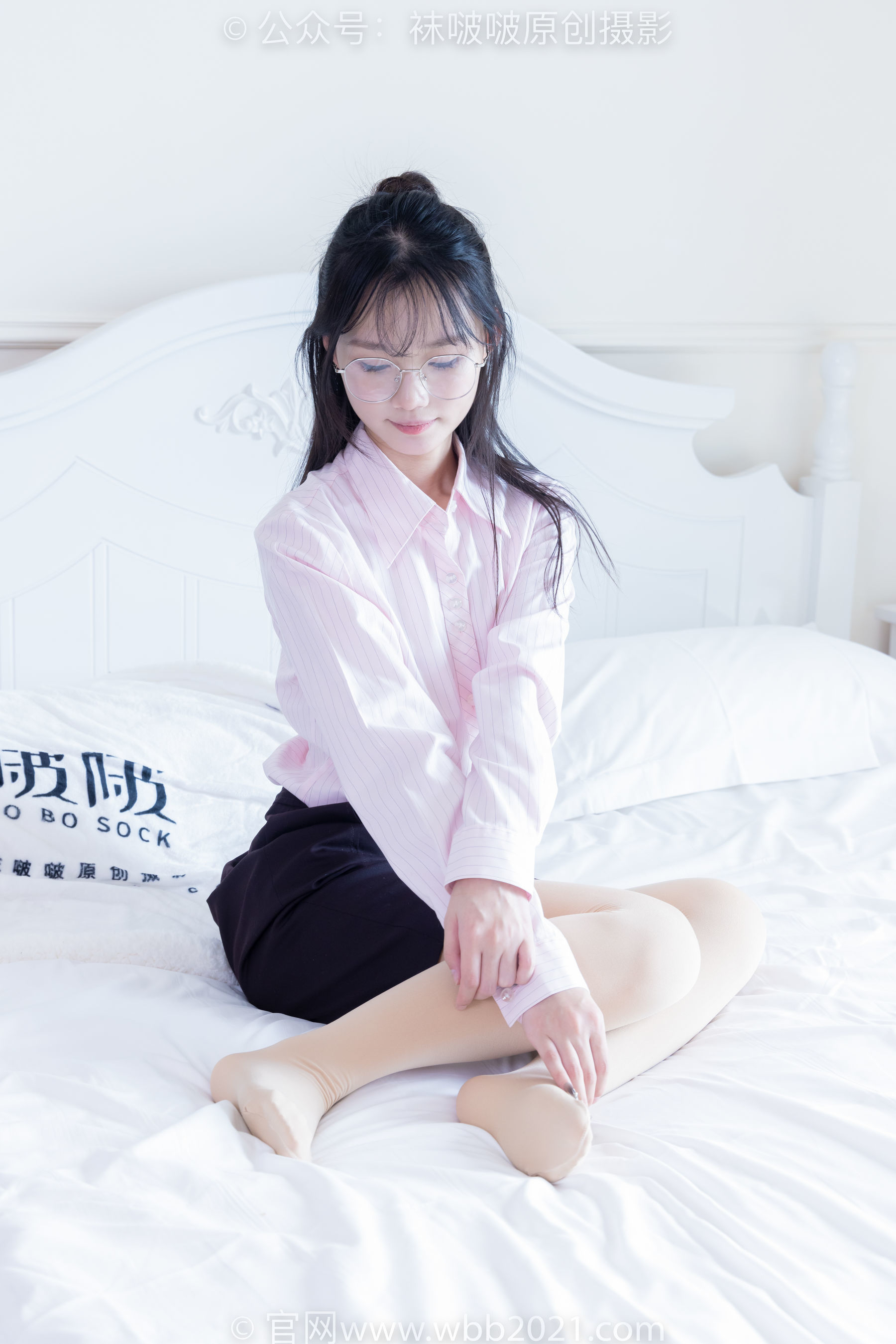 图片[201]-BoBoSocks袜啵啵 No.362 甜甜圈 -两双皮鞋、厚肉丝、厚黑丝、ol制服[230P]-六色网