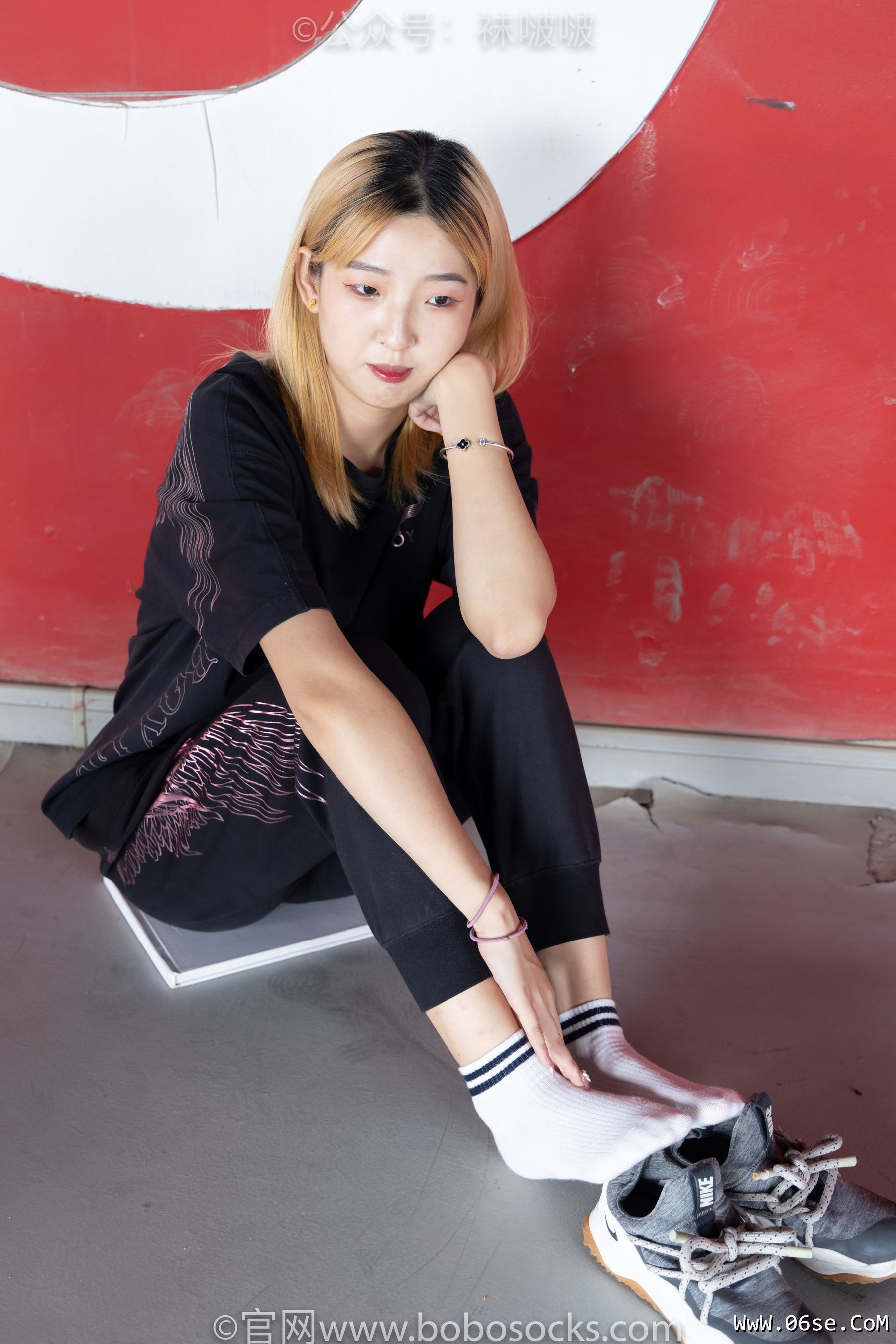 图片[65]-BoBoSocks袜啵啵 No.018 木木-运动鞋、白棉袜、裸足[136P]-六色网