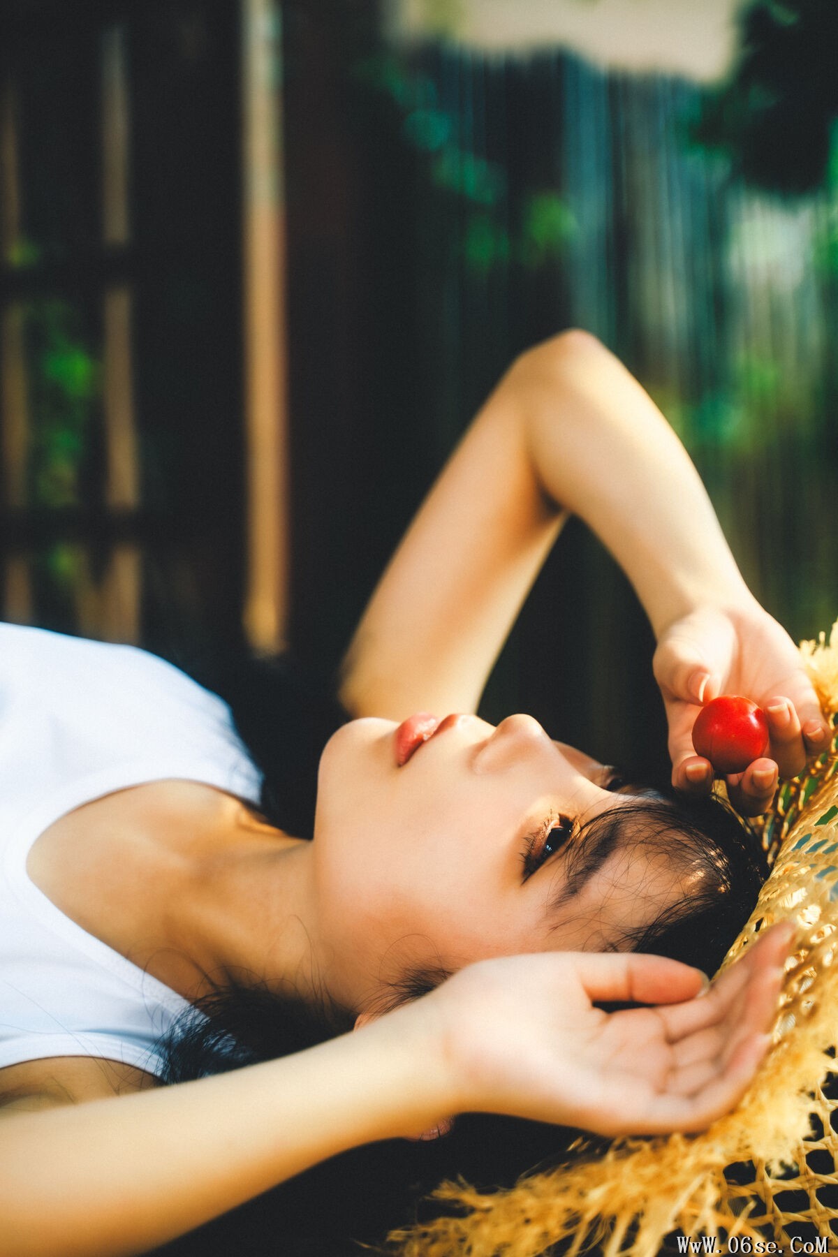 图片[17]-YiTuYu艺图语 Vol.7513 Zou Zou[36P]-六色网