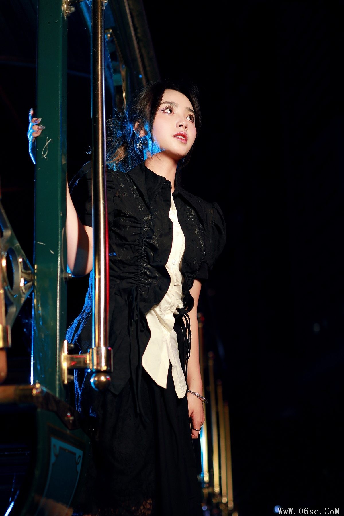 图片[20]-YiTuYu艺图语 Vol.5339 Jiu Yue[24P]-六色网
