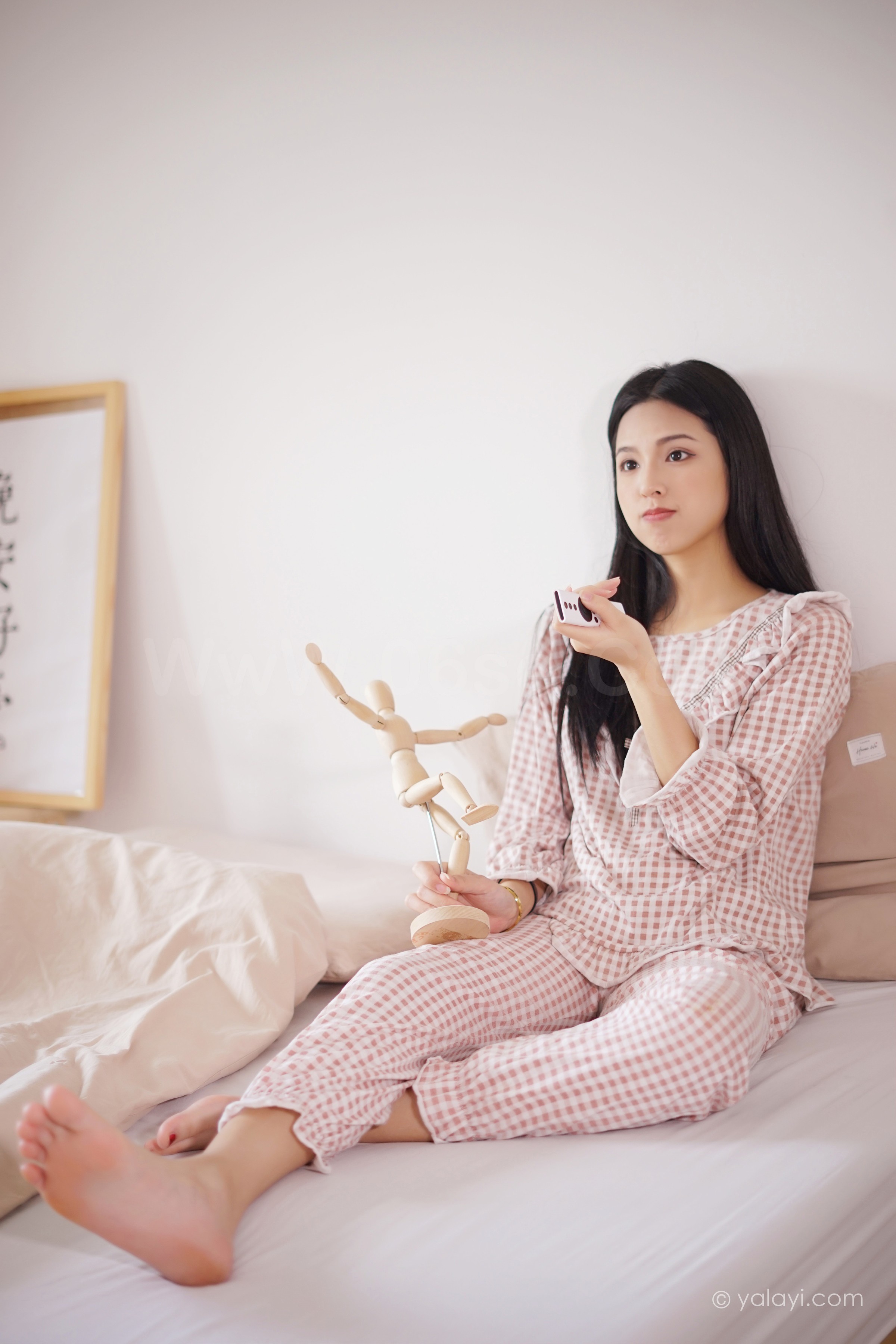 图片[4]-雅拉伊 – 溪若《在家千日好》[42P]-六色网