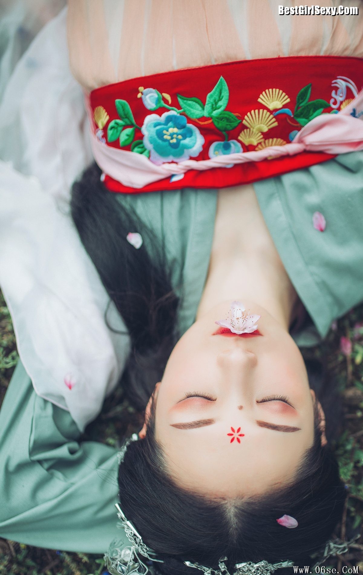 图片[9]-YiTuYu艺图语 Vol.4056 Fan Fan[32P]-六色网
