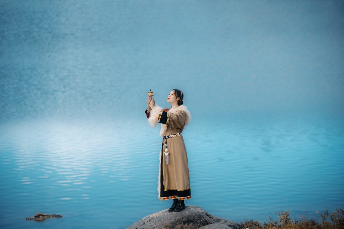 图片[25]-YiTuYu艺图语 Vol.3493 Liang Tiao Yu Bai Bai[33P]-六色网