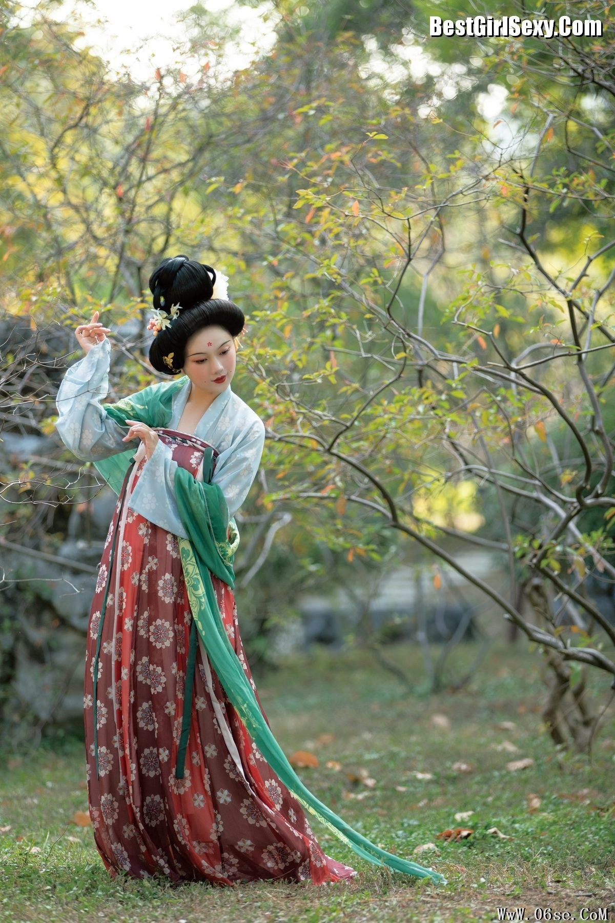 图片[23]-YiTuYu艺图语 Vol.3893 Qiu Da Da[26P]-六色网