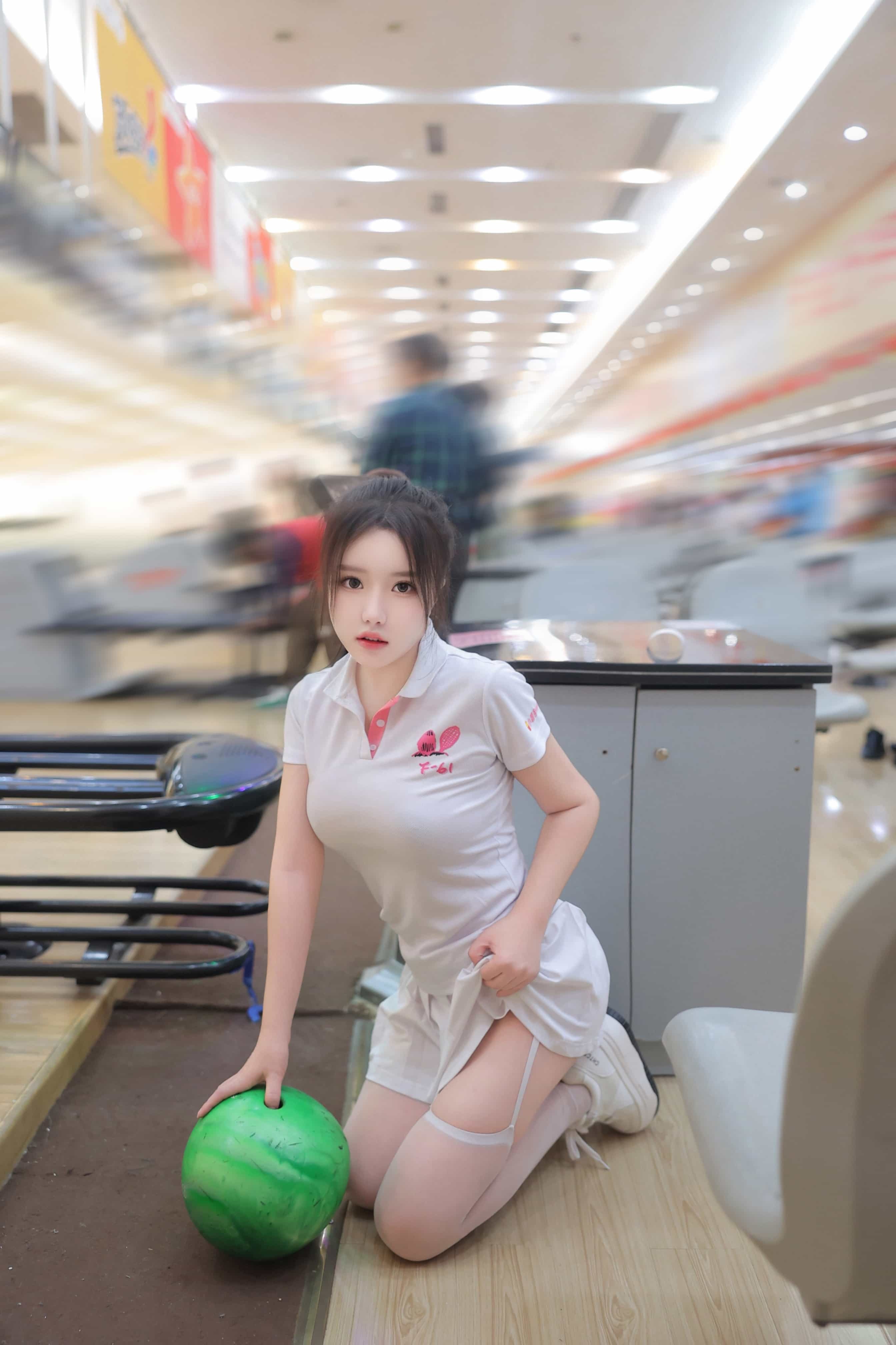图片[2]-小薯条nienie – 内部私购-保龄球[80P]-六色网