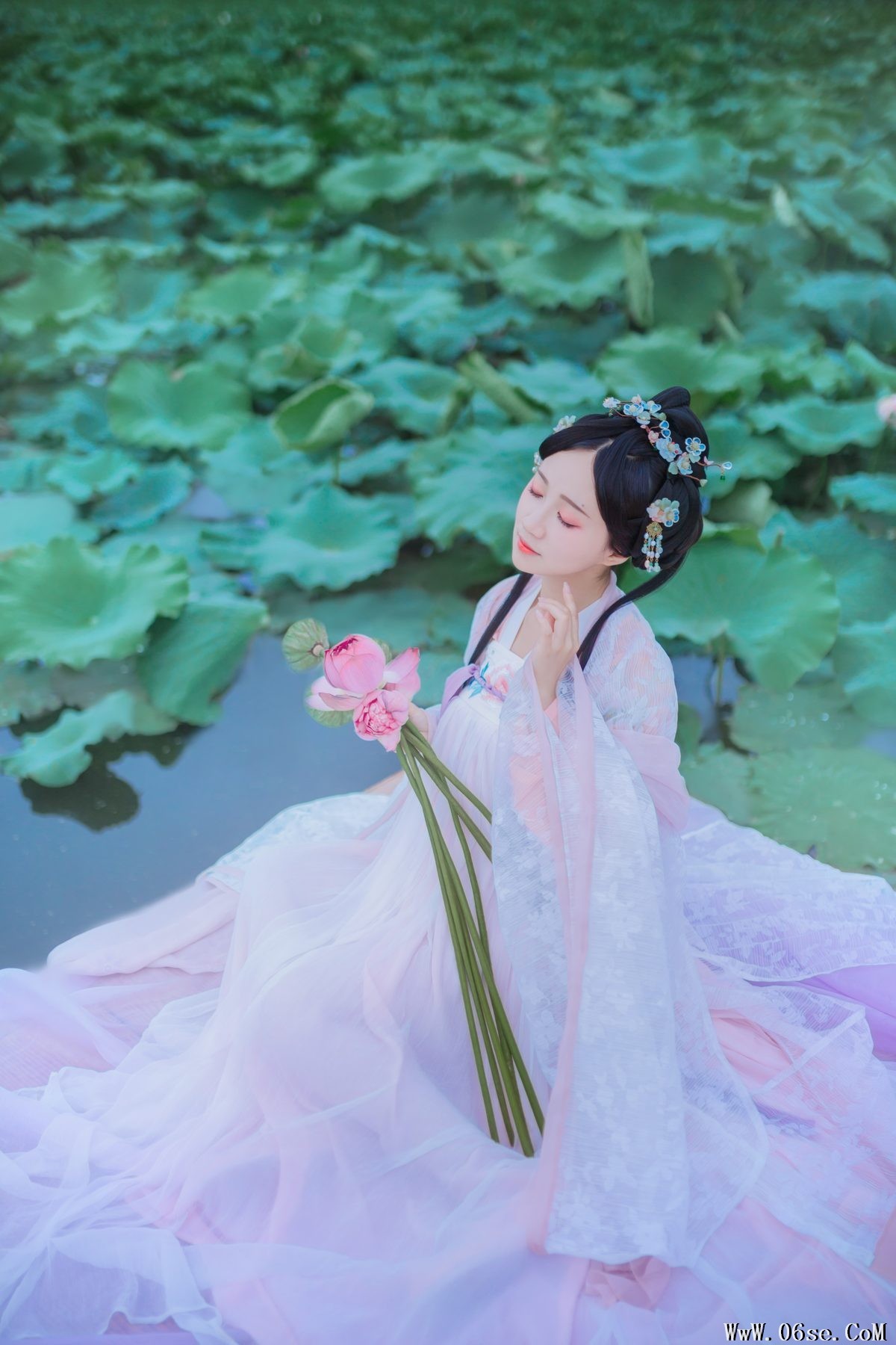 图片[6]-YiTuYu艺图语 Vol.4138 Qi Luo Sheng De Xiao Su Su[24P]-六色网