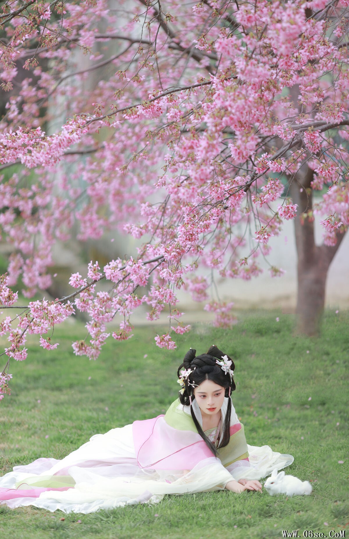 图片[17]-YiTuYu艺图语 Vol.6610 Nu Li Hua Zhuang De Sui Sui[22P]-六色网