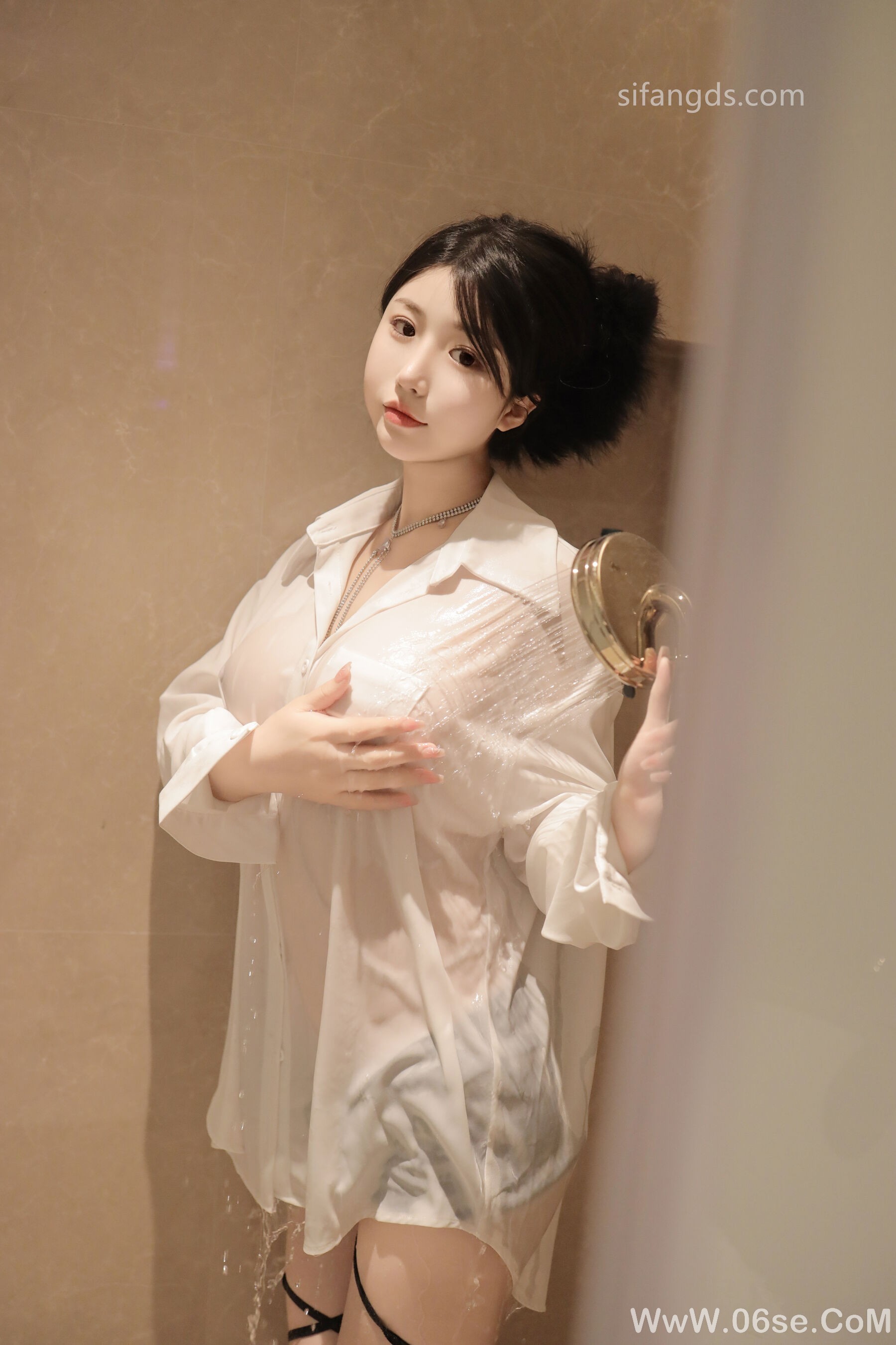 图片[25]-私购流出 NO.8400 陈小花《私购流出》[92P + 8V]-六色网