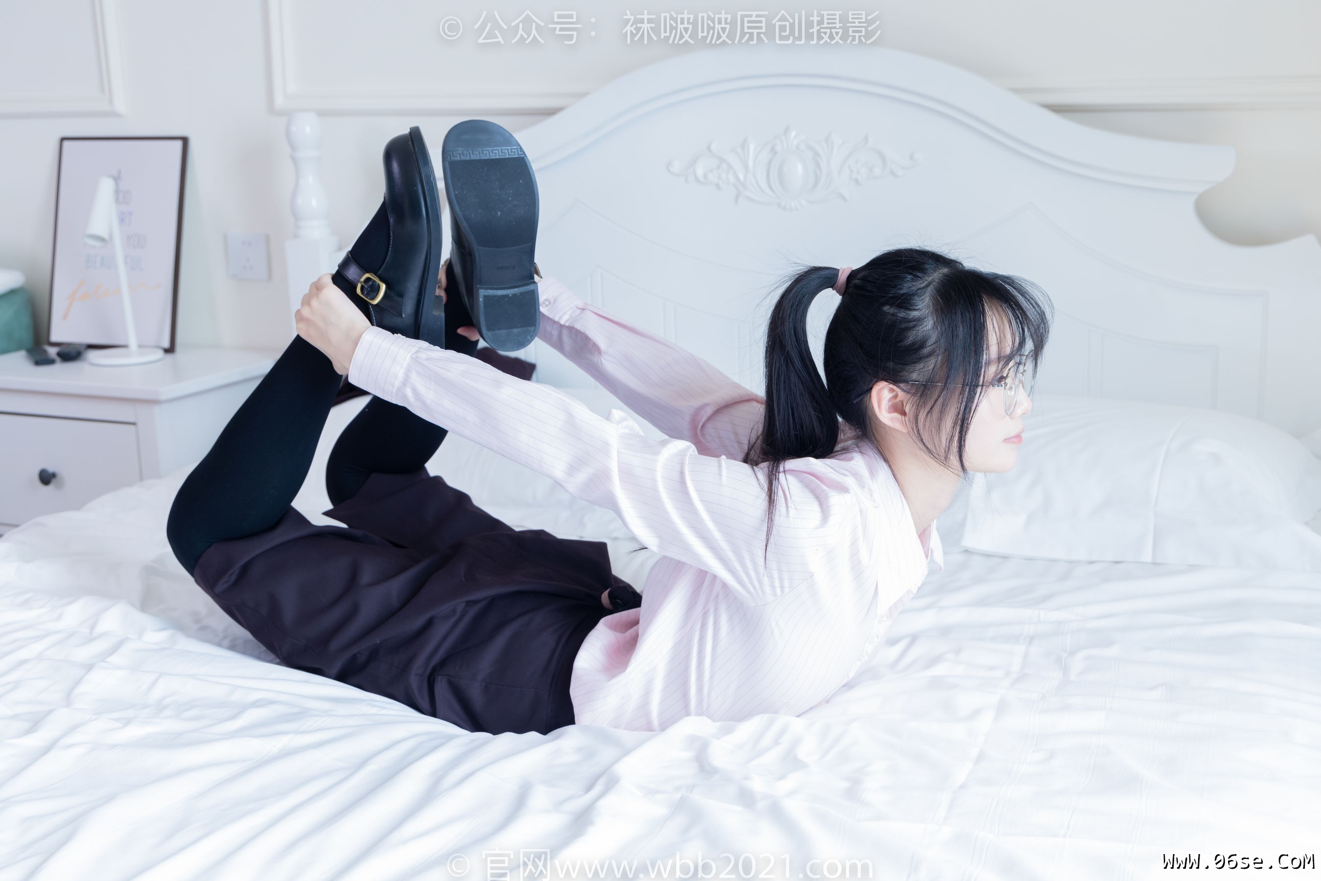 图片[61]-BoBoSocks袜啵啵 No.362 甜甜圈 -两双皮鞋、厚肉丝、厚黑丝、ol制服[230P]-六色网