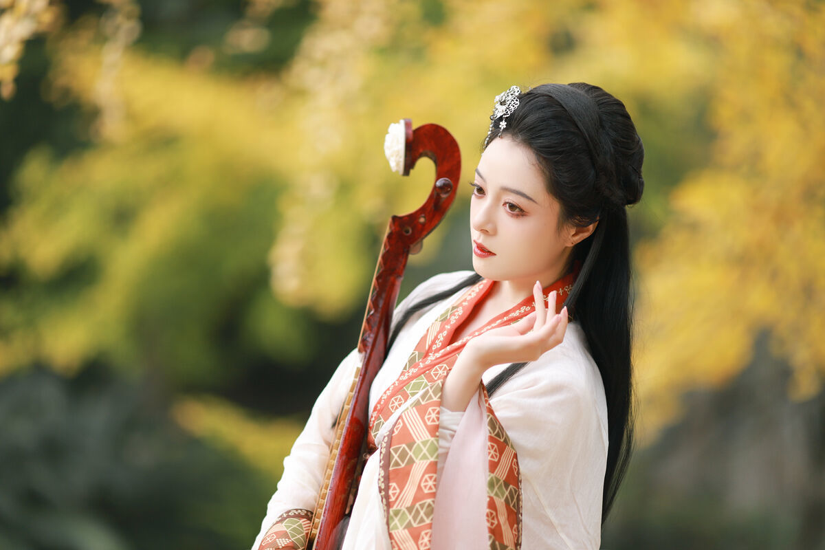 图片[11]-YiTuYu艺图语 Vol.6437 Nu Li Hua Zhuang De Sui Sui[22P]-六色网