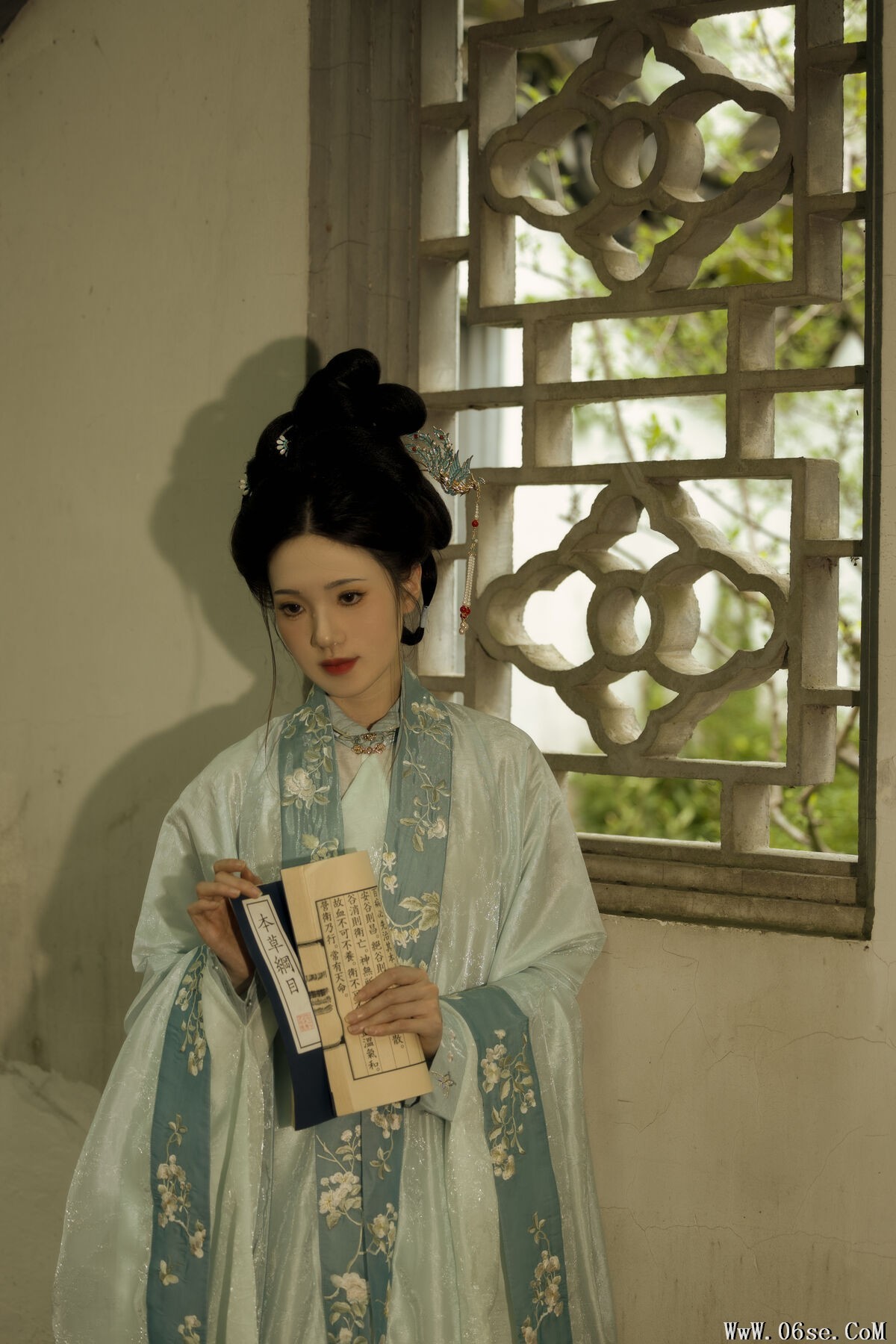 图片[11]-YiTuYu艺图语 Vol.7551 Yu Qing[21P]-六色网
