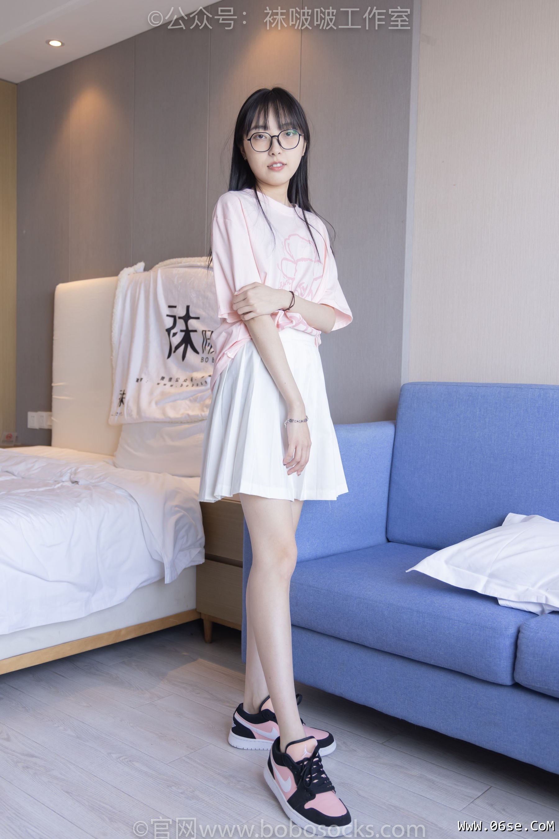 图片[7]-BoBoSocks袜啵啵 No.091 稚予-板鞋、淡粉色船袜、黑色船袜、裸足[148P]-六色网