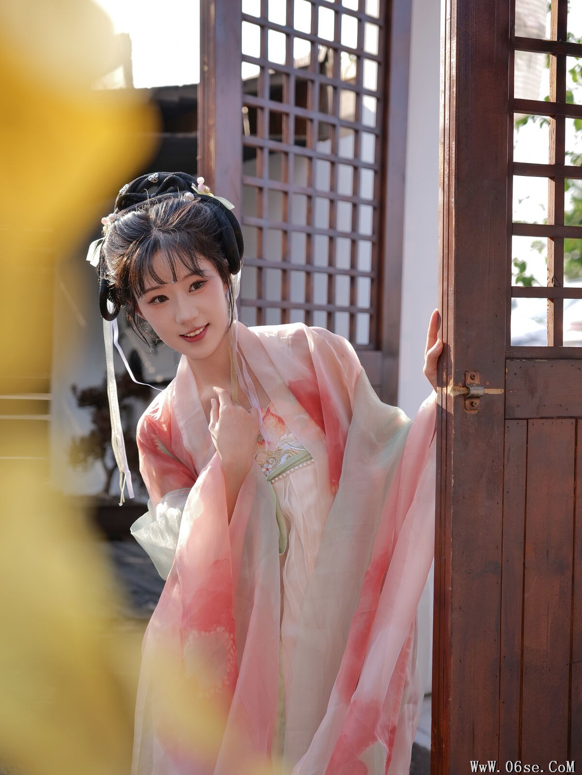 图片[4]-YiTuYu艺图语 Vol.6931 Tai Yang Du Du[24P]-六色网