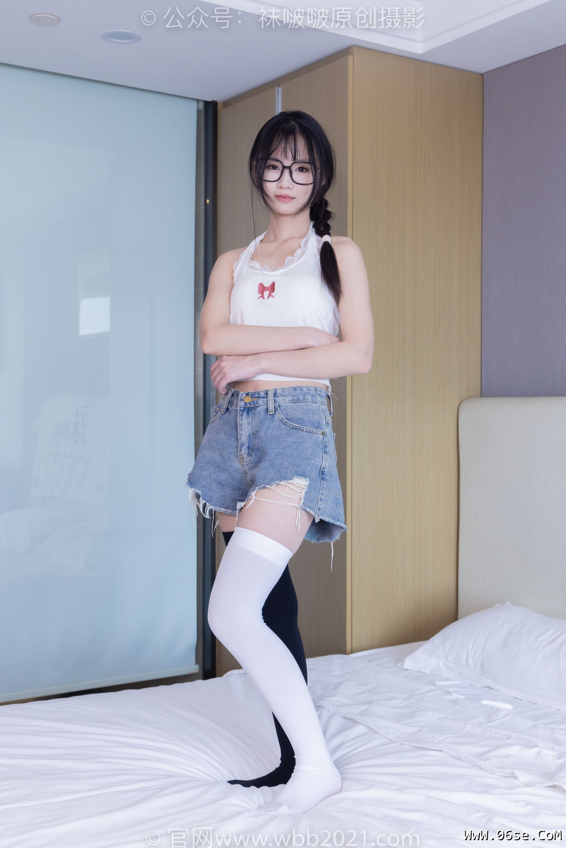 图片[106]-BoBoSocks袜啵啵 No.390 甜甜圈 -板鞋、厚黑丝大腿袜、厚白丝大腿袜[148P]-六色网
