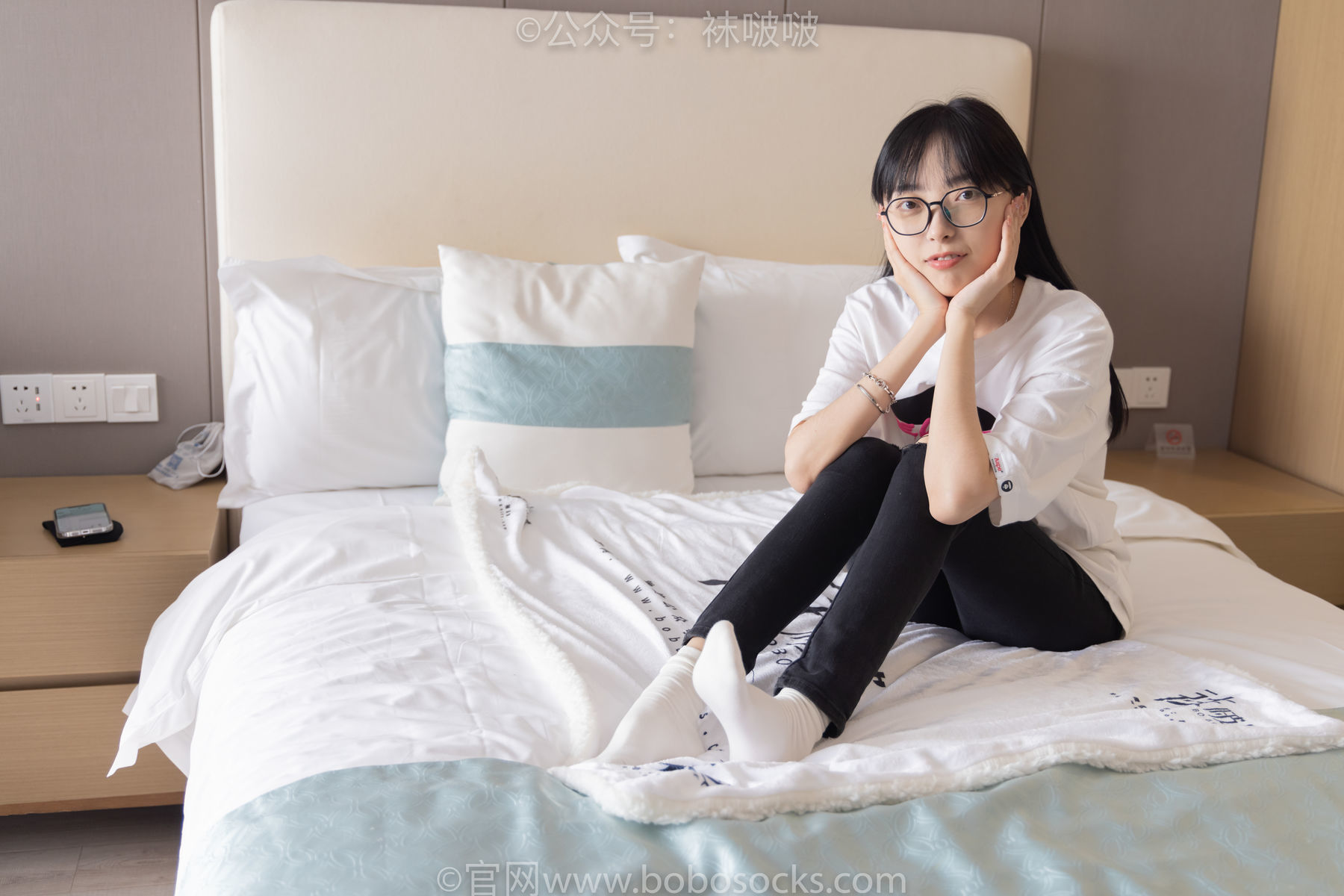 图片[50]-BoBoSocks袜啵啵 No.055 稚予-斯凯奇运动鞋、白棉袜、黑棉袜[139P]-六色网